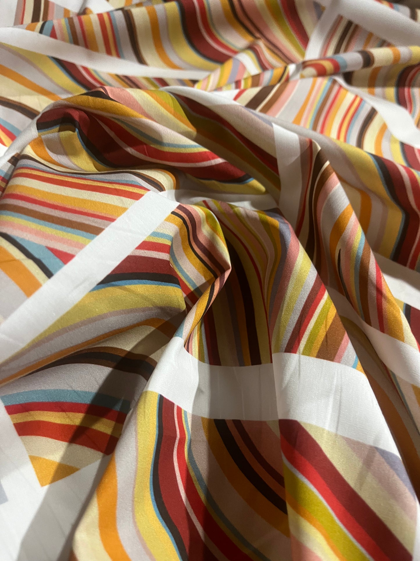 YVETTE 020 cotton poplin rainbow print