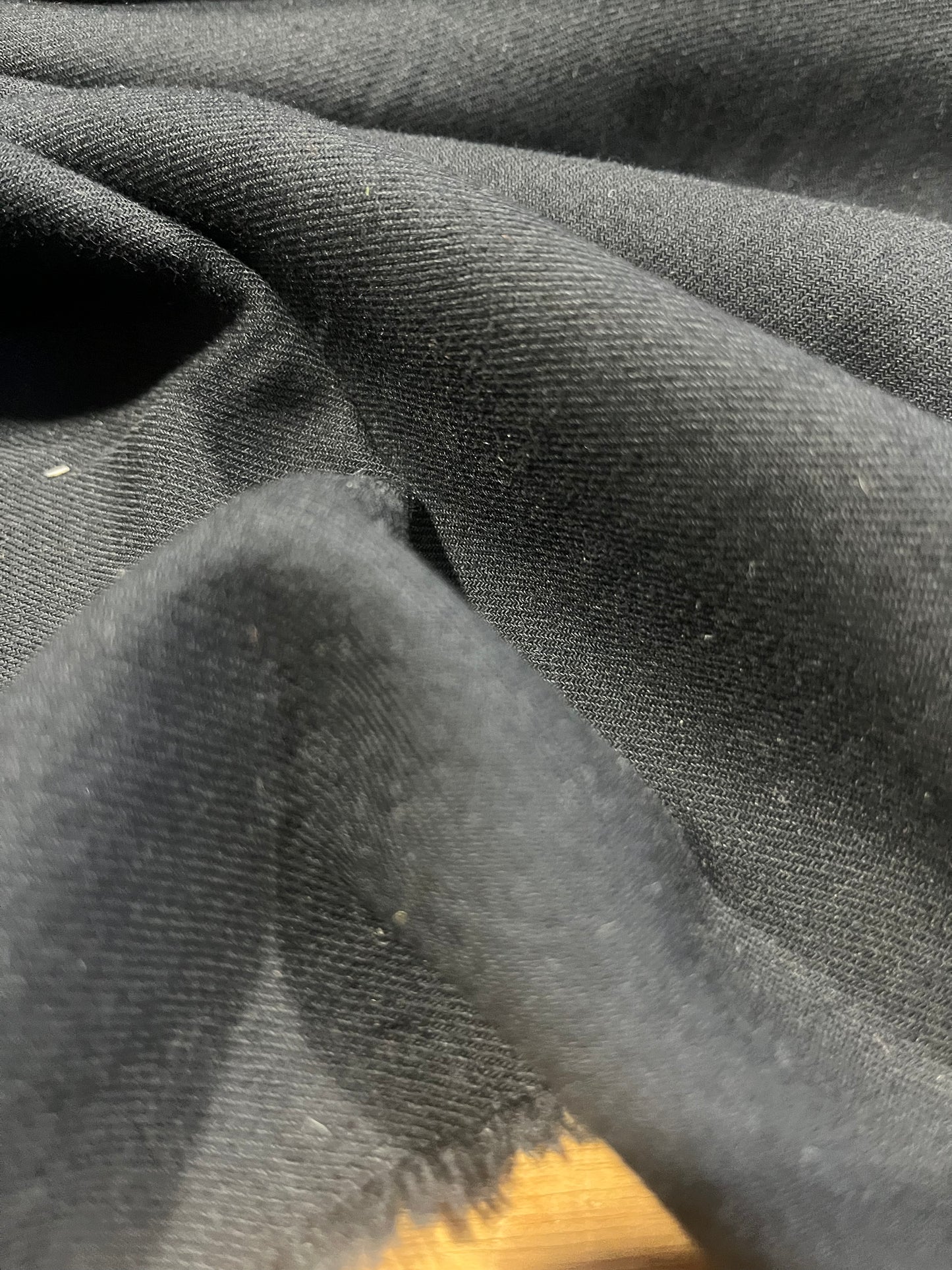 G00  wooly suiting fabric black