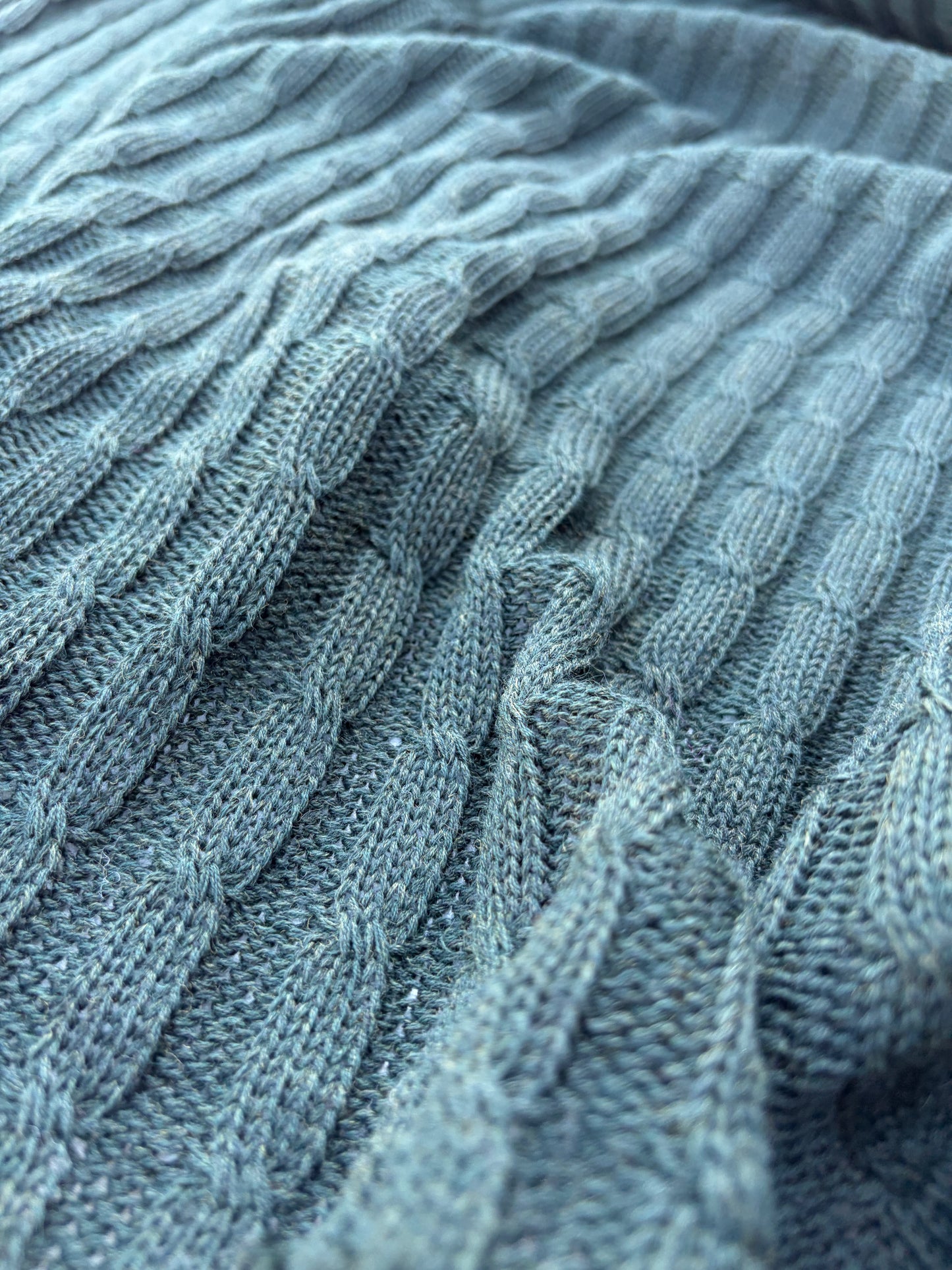 CHARLY 028 dark green knitted cable cotton/wool