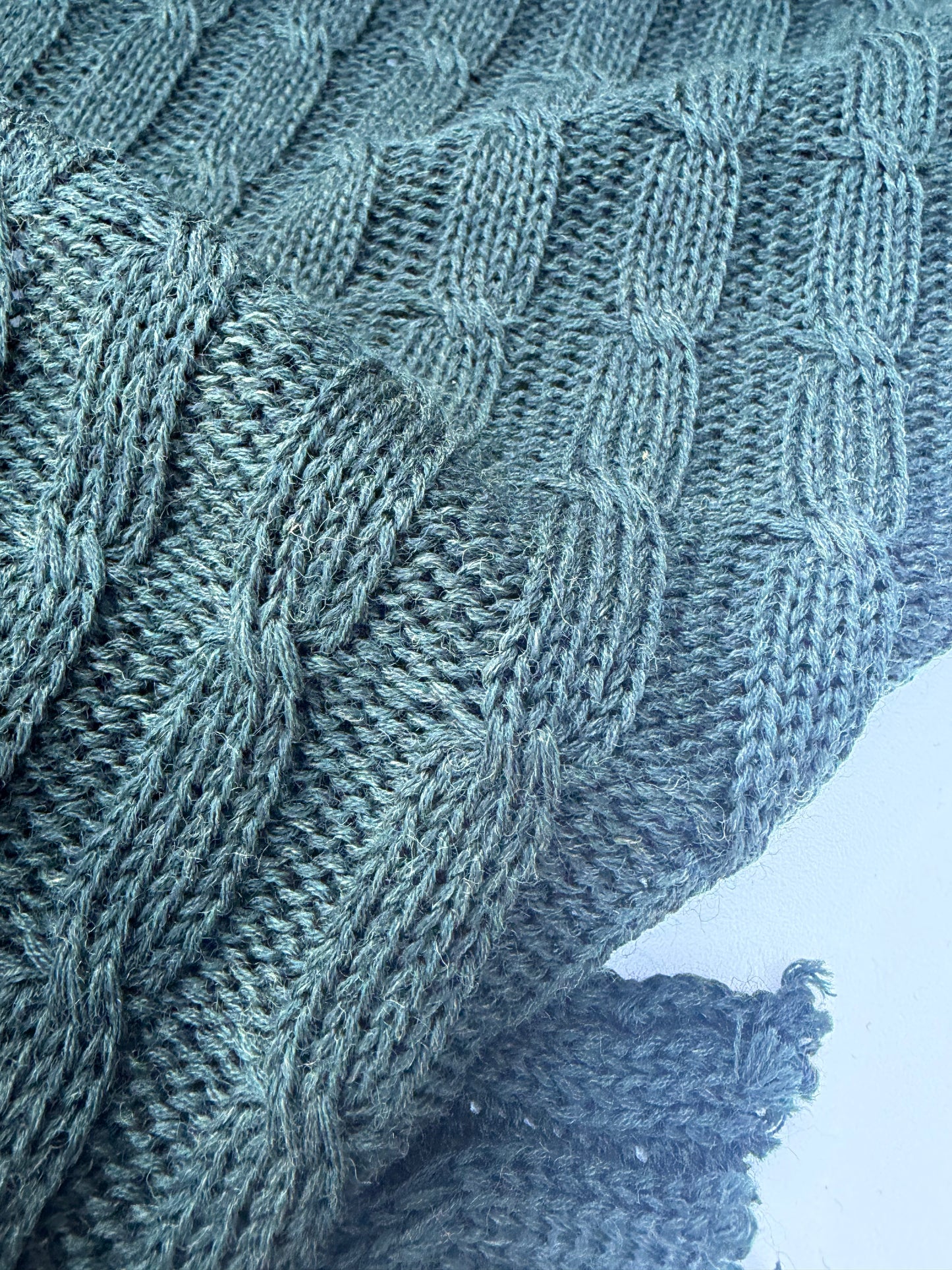 CHARLY 028 dark green knitted cable cotton/wool