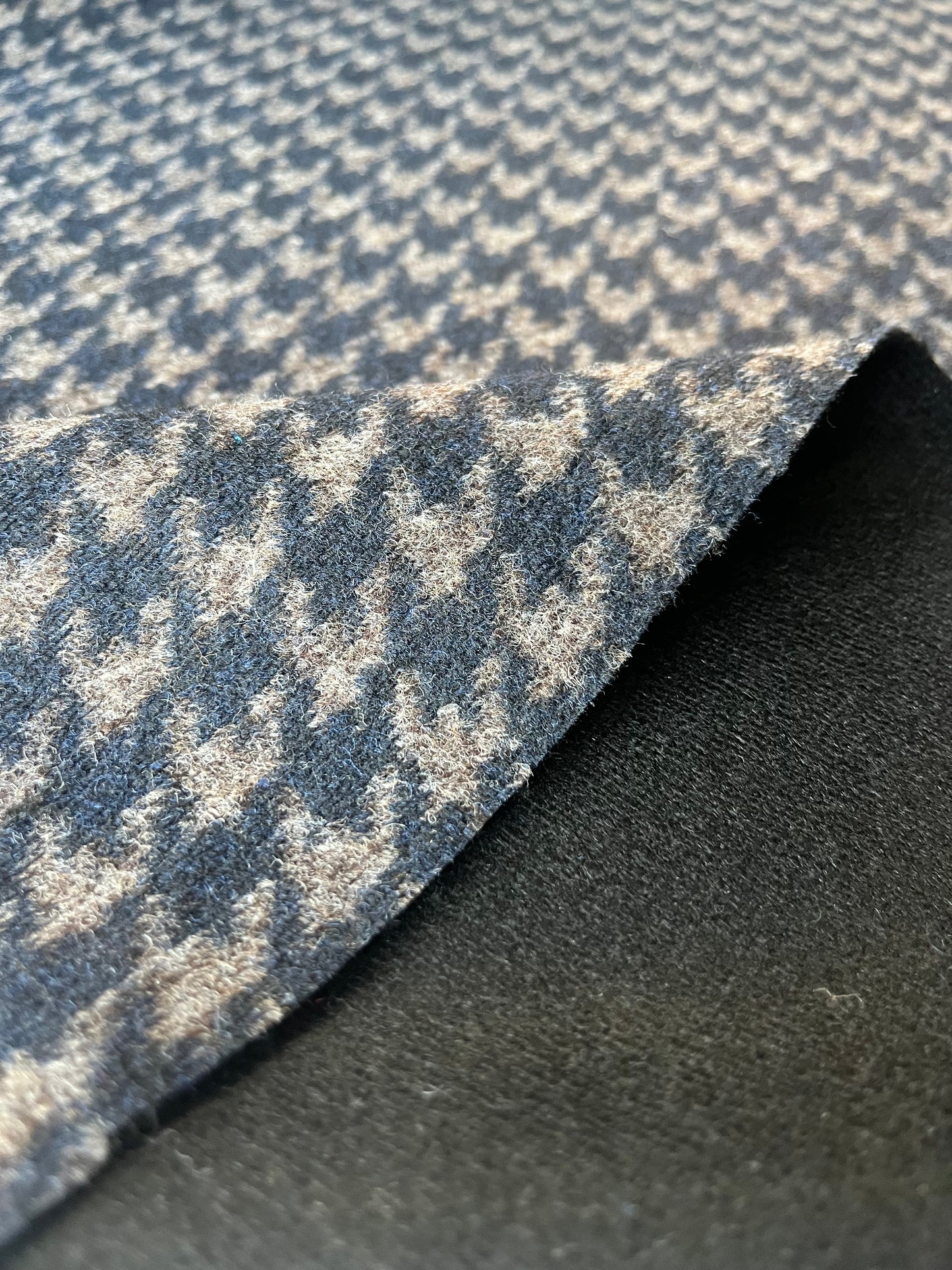 FENIX 008 double face wool/scuba navy/taupe pied de coq