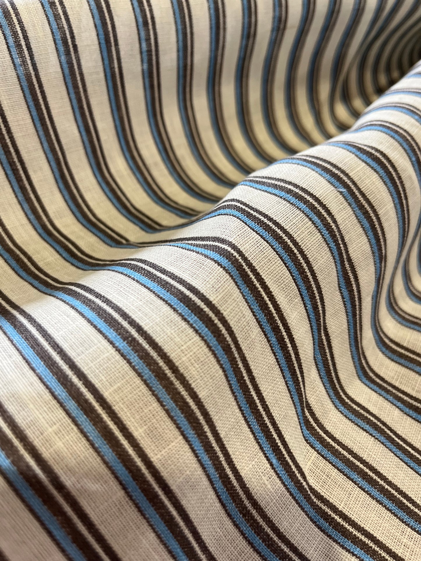 D02 Linen stripe