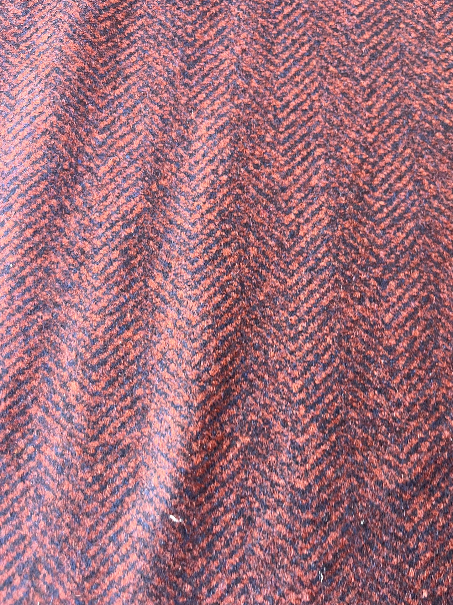 FENIX 013 heavy wool jersey herringbone red/navy