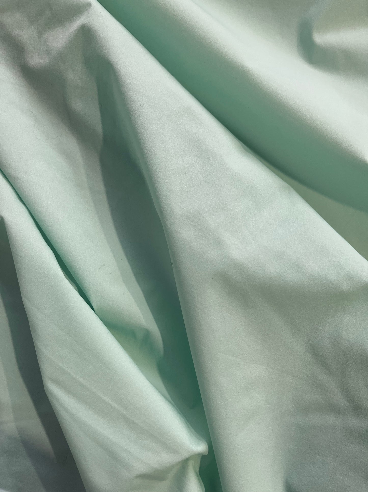 GLADYS 040 technical bi-stretch soft green