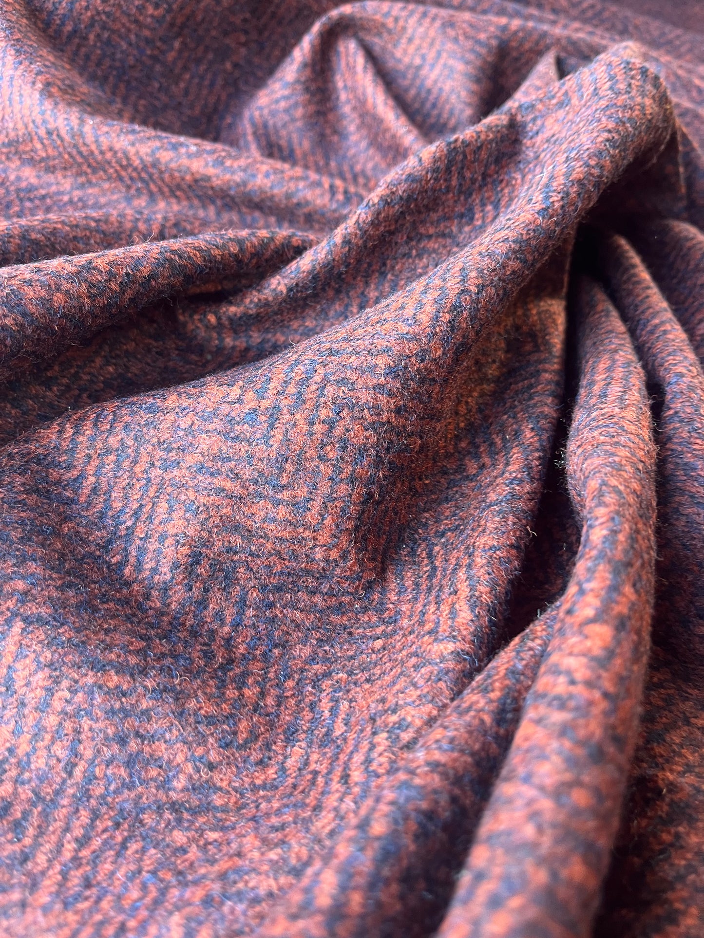 FENIX 013 heavy wool jersey herringbone red/navy