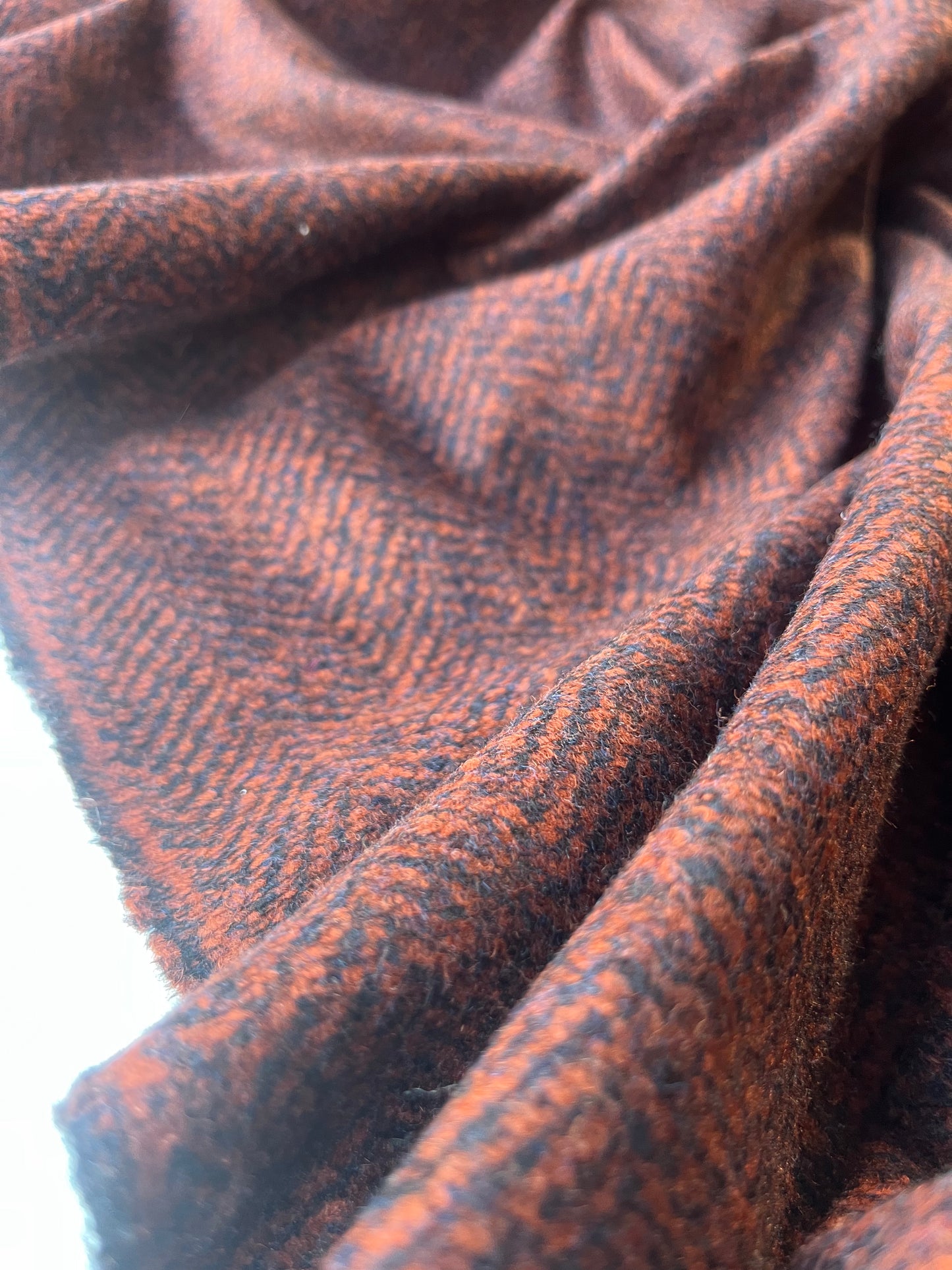 FENIX 013 heavy wool jersey herringbone red/navy