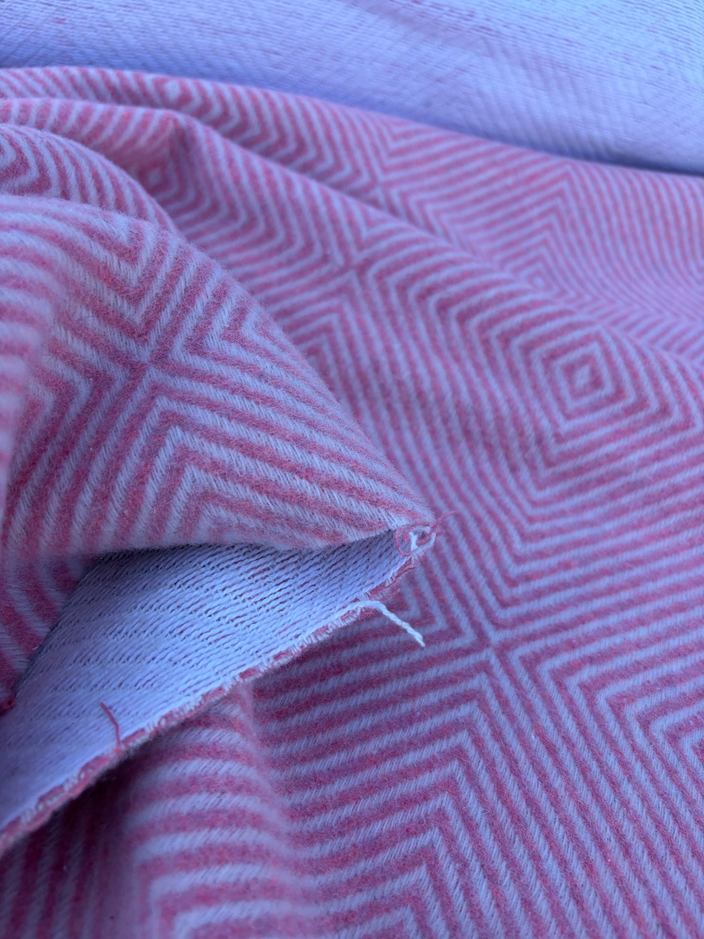 CHARLY 038 pink checkered heavy wool flannel