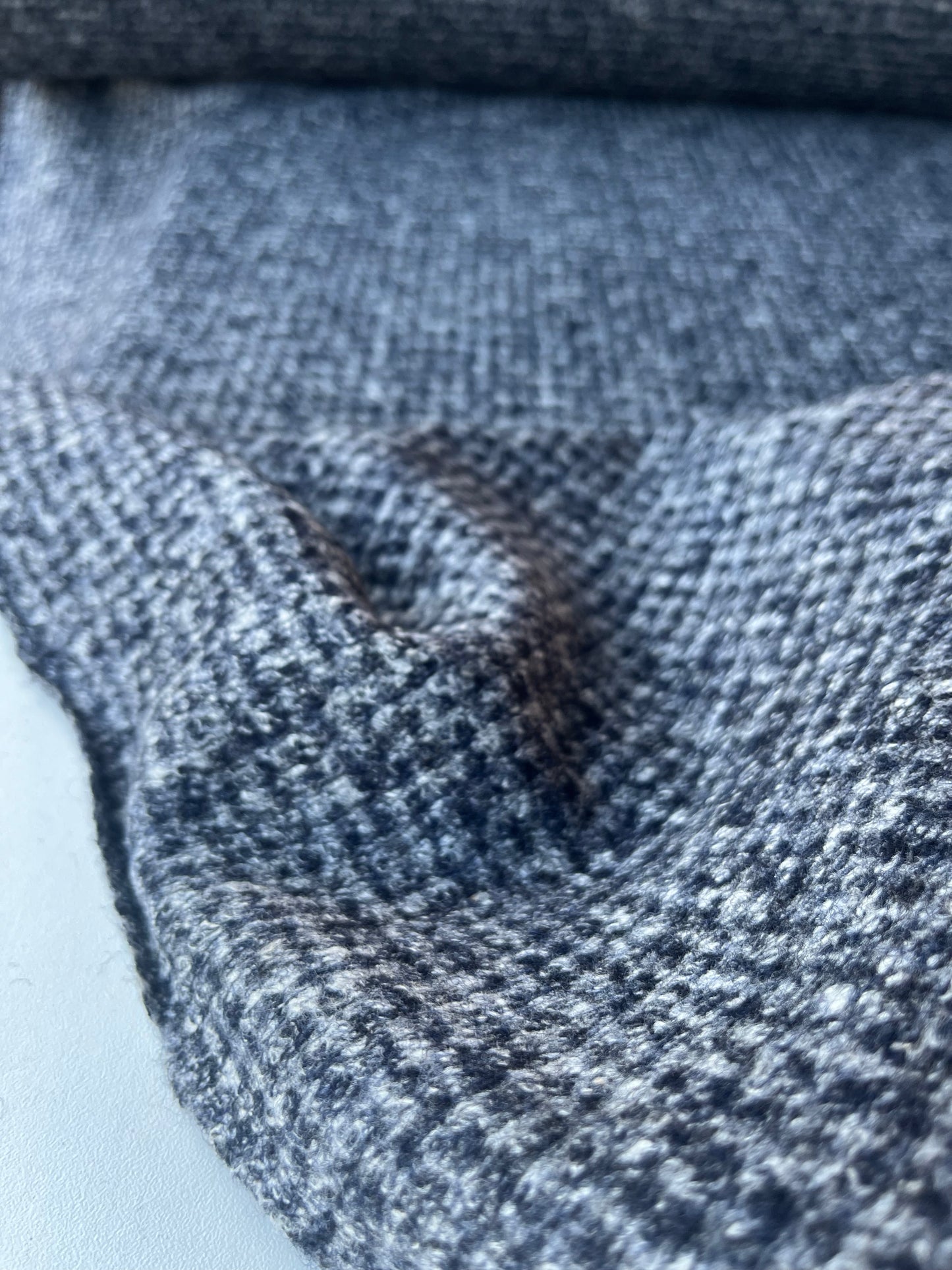FENIX 014  heavy wool jersey pied de poule black/grey
