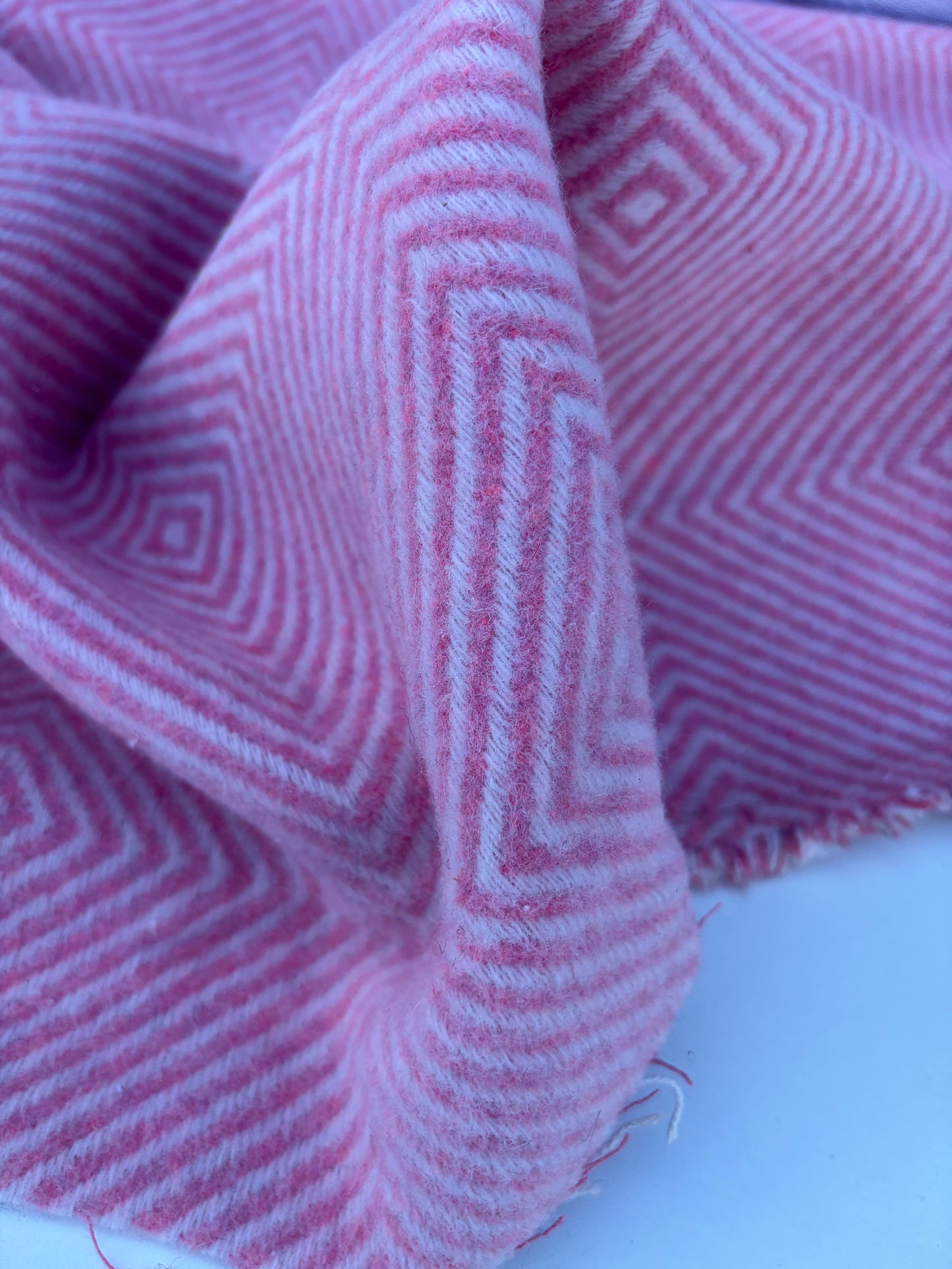 CHARLY 038 pink checkered heavy wool flannel
