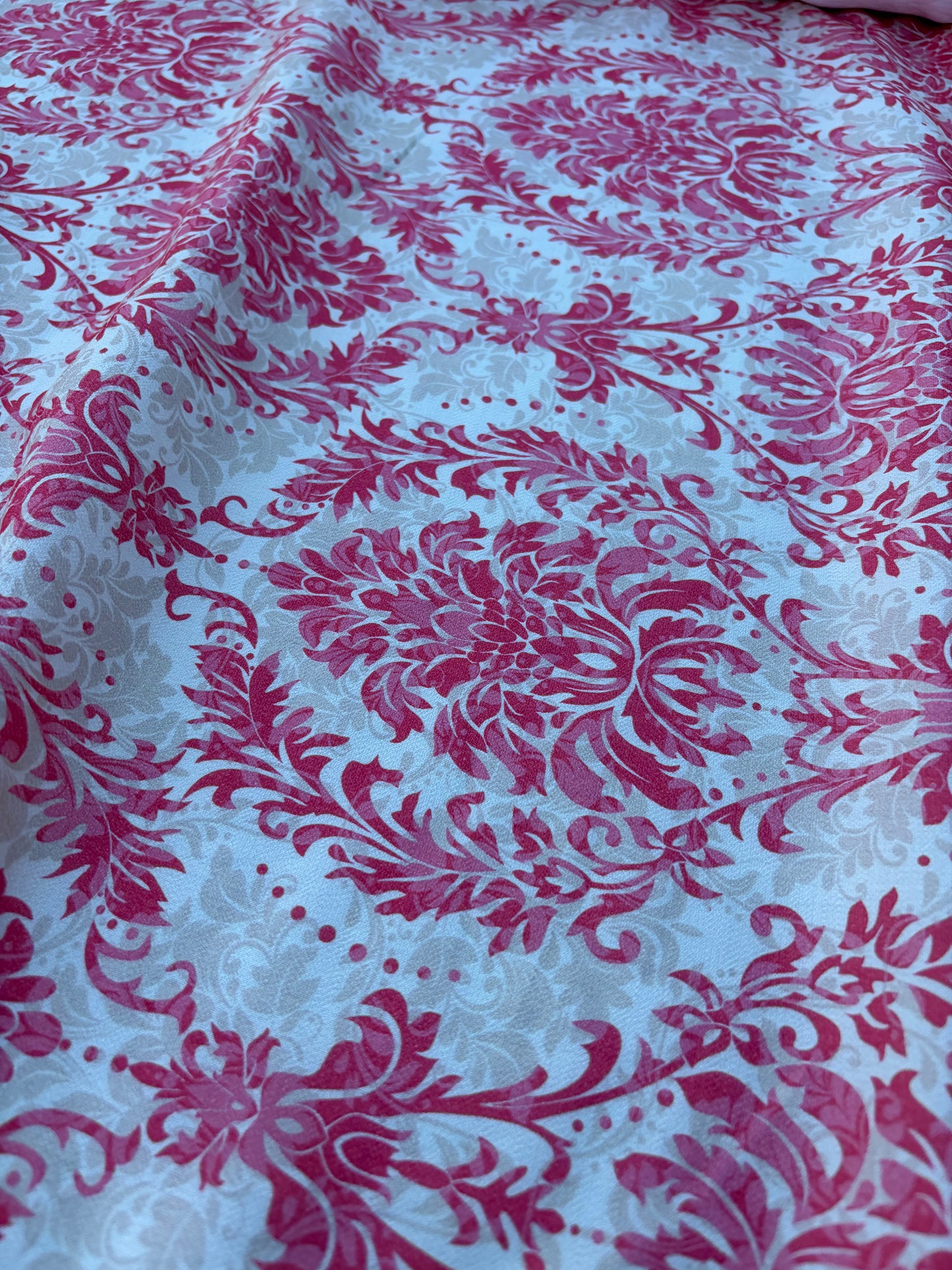 CHARLY 039 pink/sand ornamental print viscose crêpe