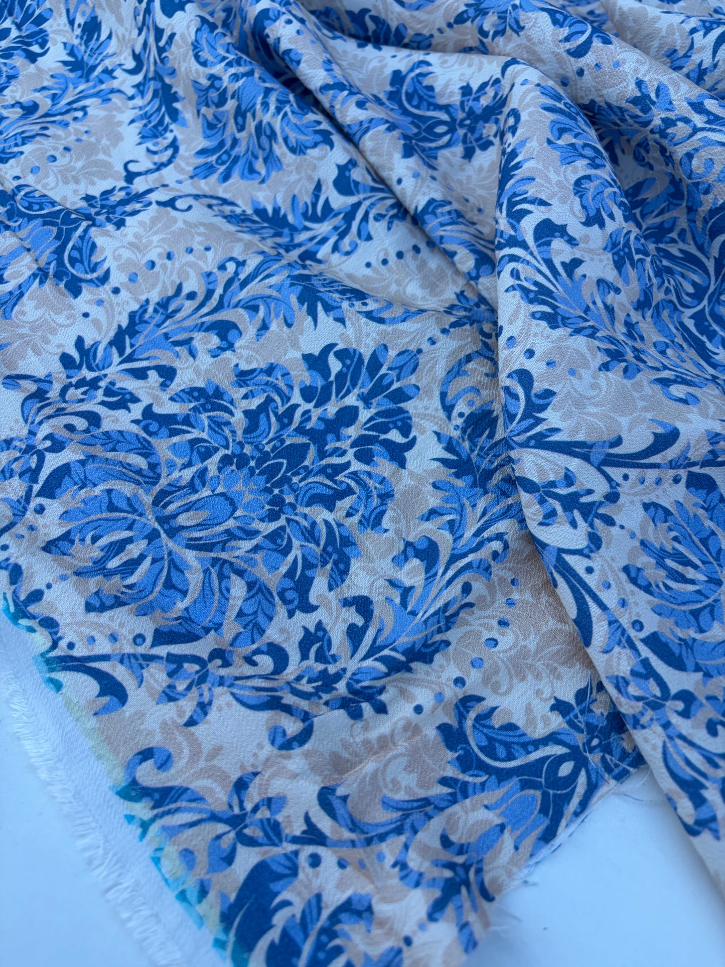 CHARLY 040 blue/sand ornamental print viscose crêpe