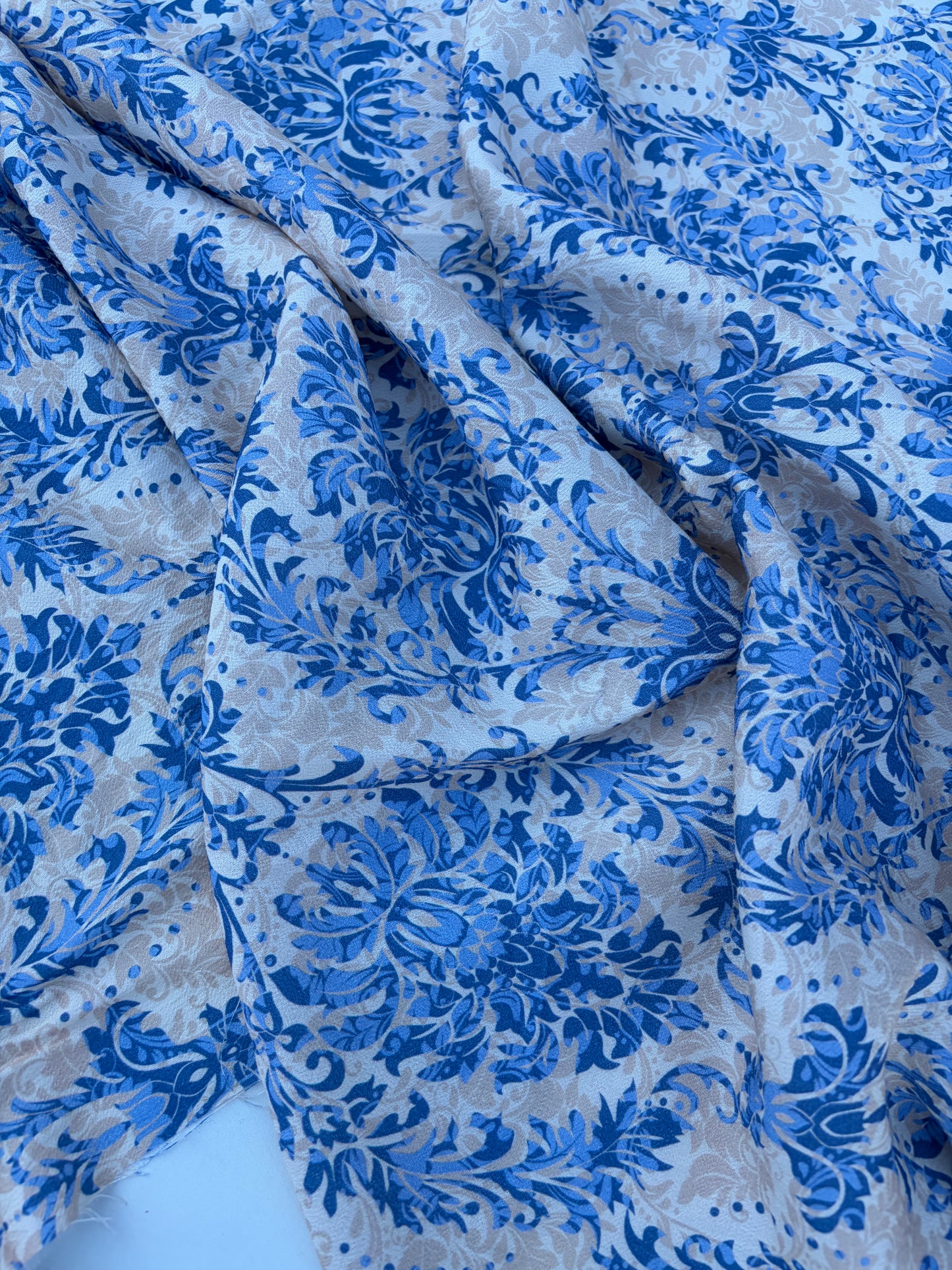 CHARLY 040 blue/sand ornamental print viscose crêpe