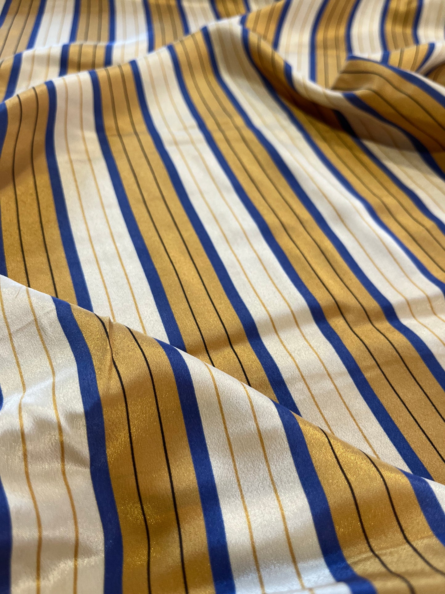 D02 satin stripe yellow/blue