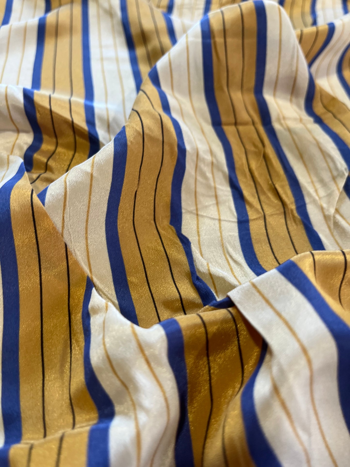 D02 satin stripe yellow/blue