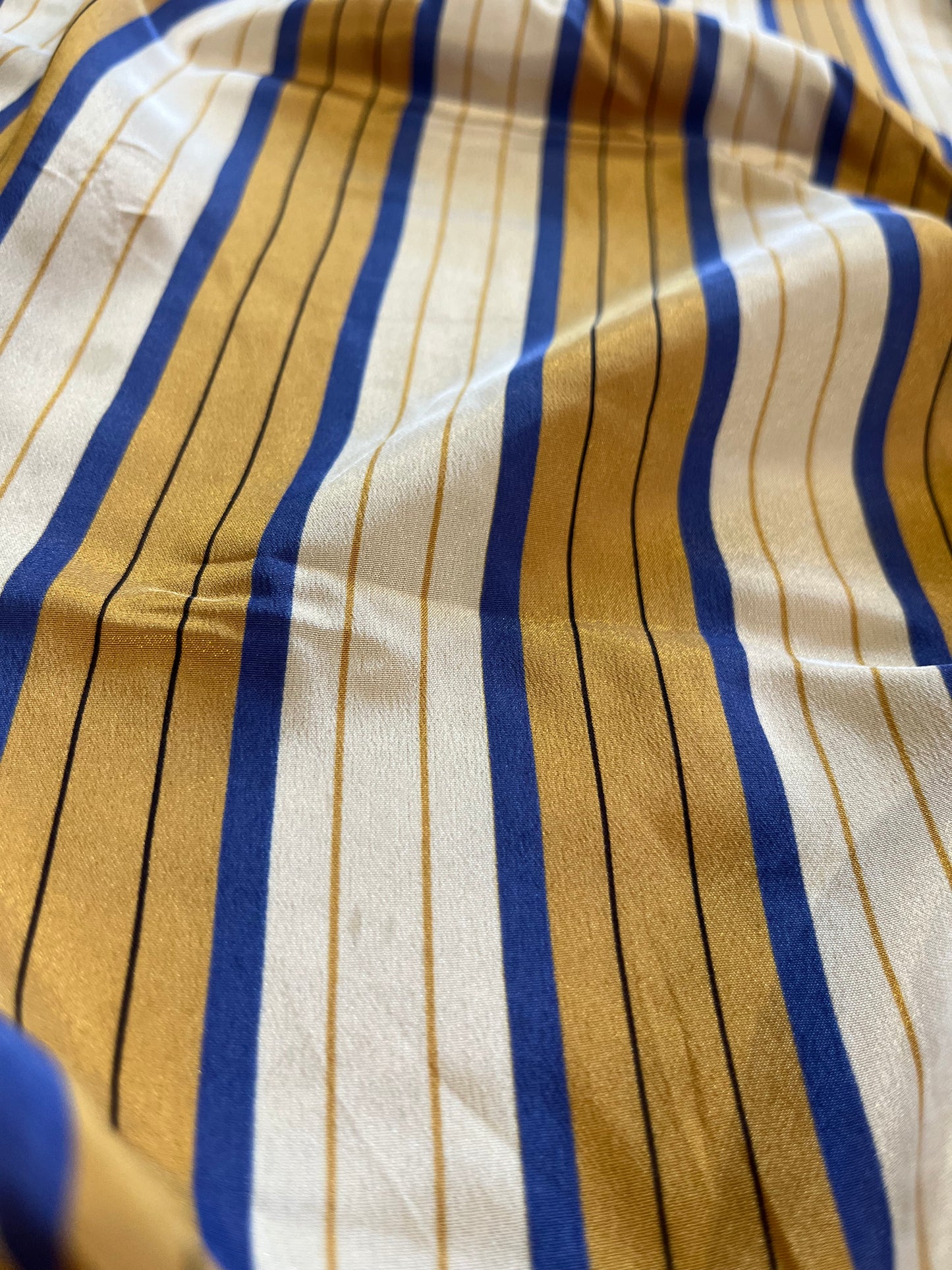 D02 satin stripe yellow/blue