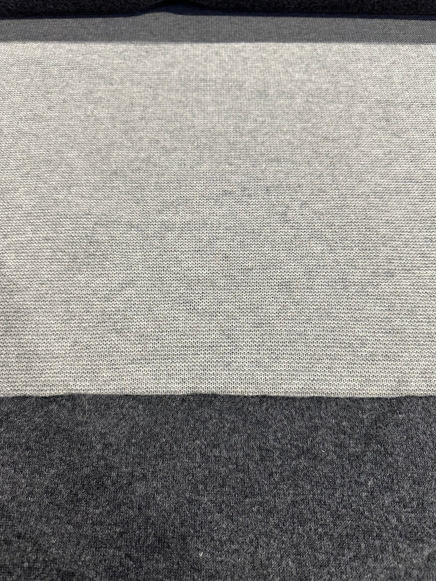 Flip Side 205 wool dark grey jersey cable structure grey