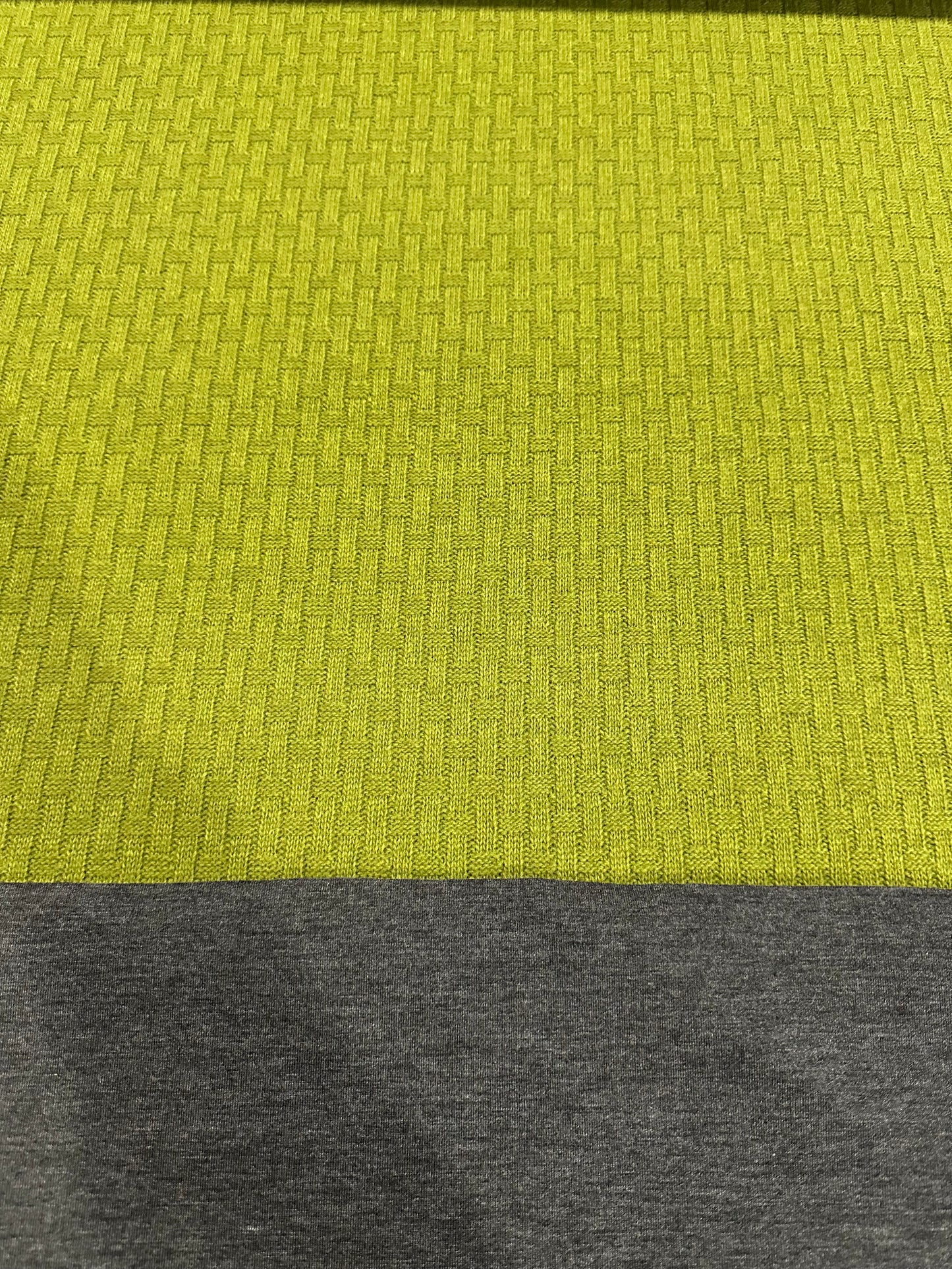 Flip Side 210 Green structured Grey