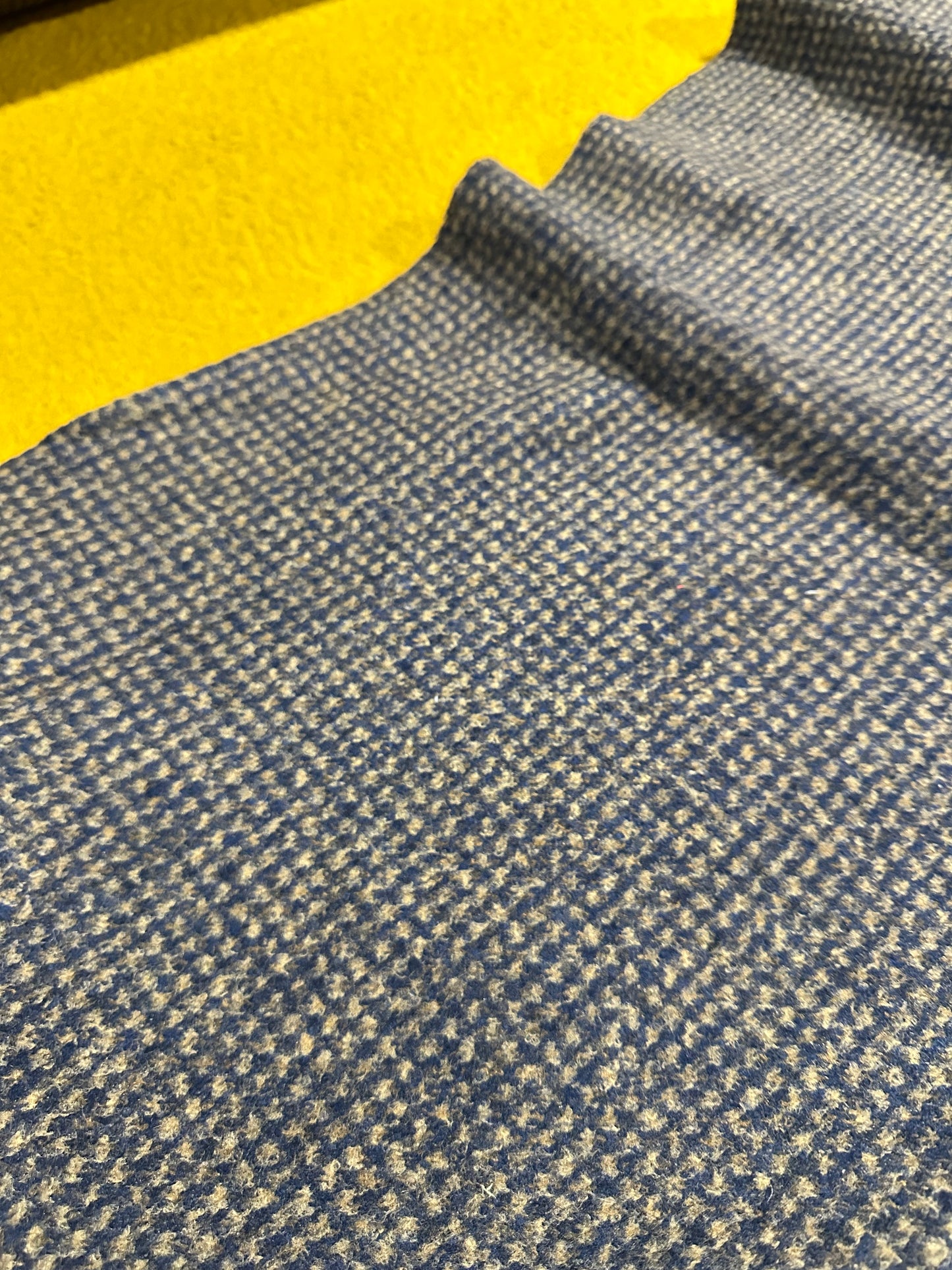 Flip side 290 wool contrecollé pied de poule bouclette yellow