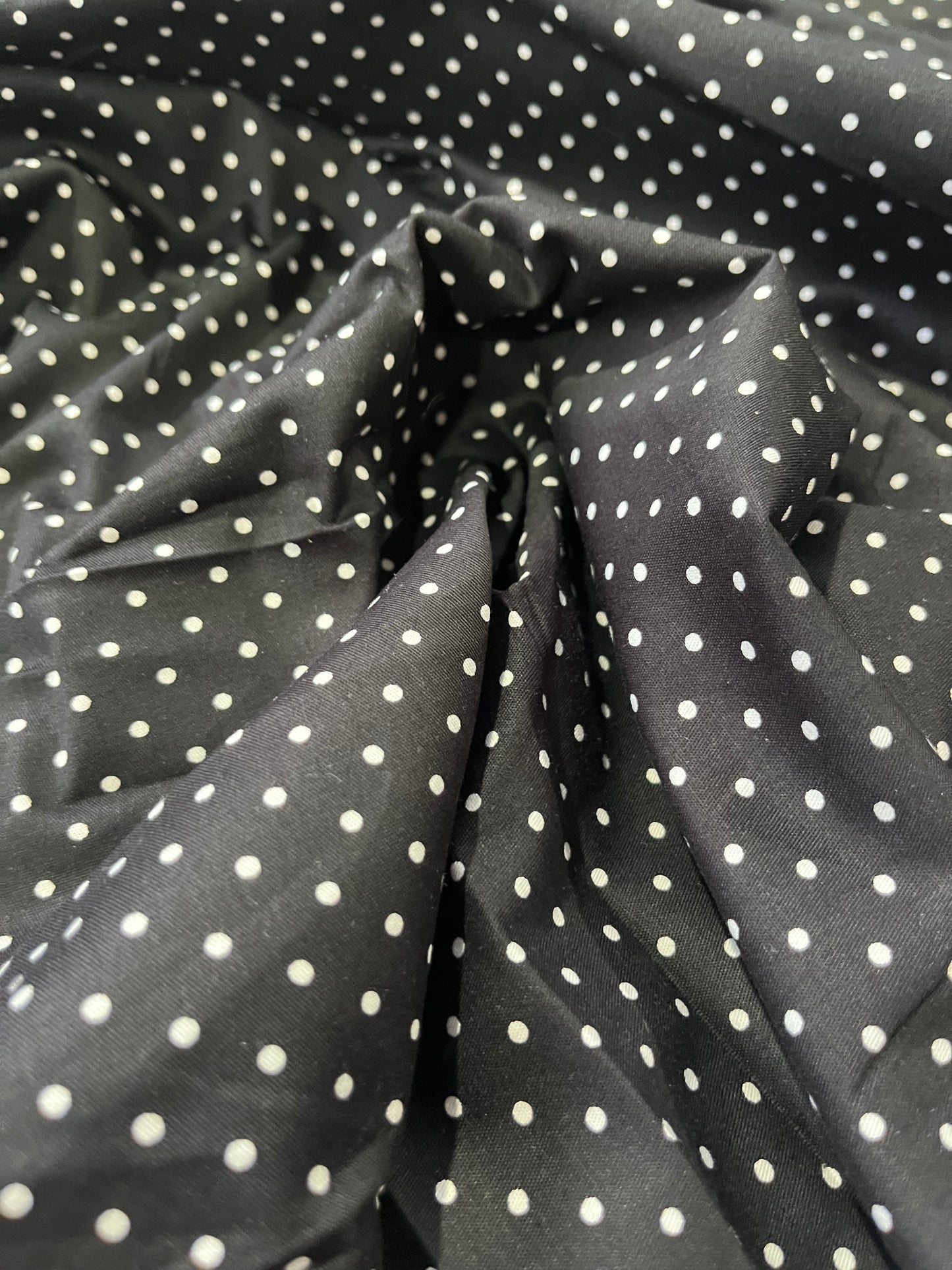 D01 cotton twill stretch with dots