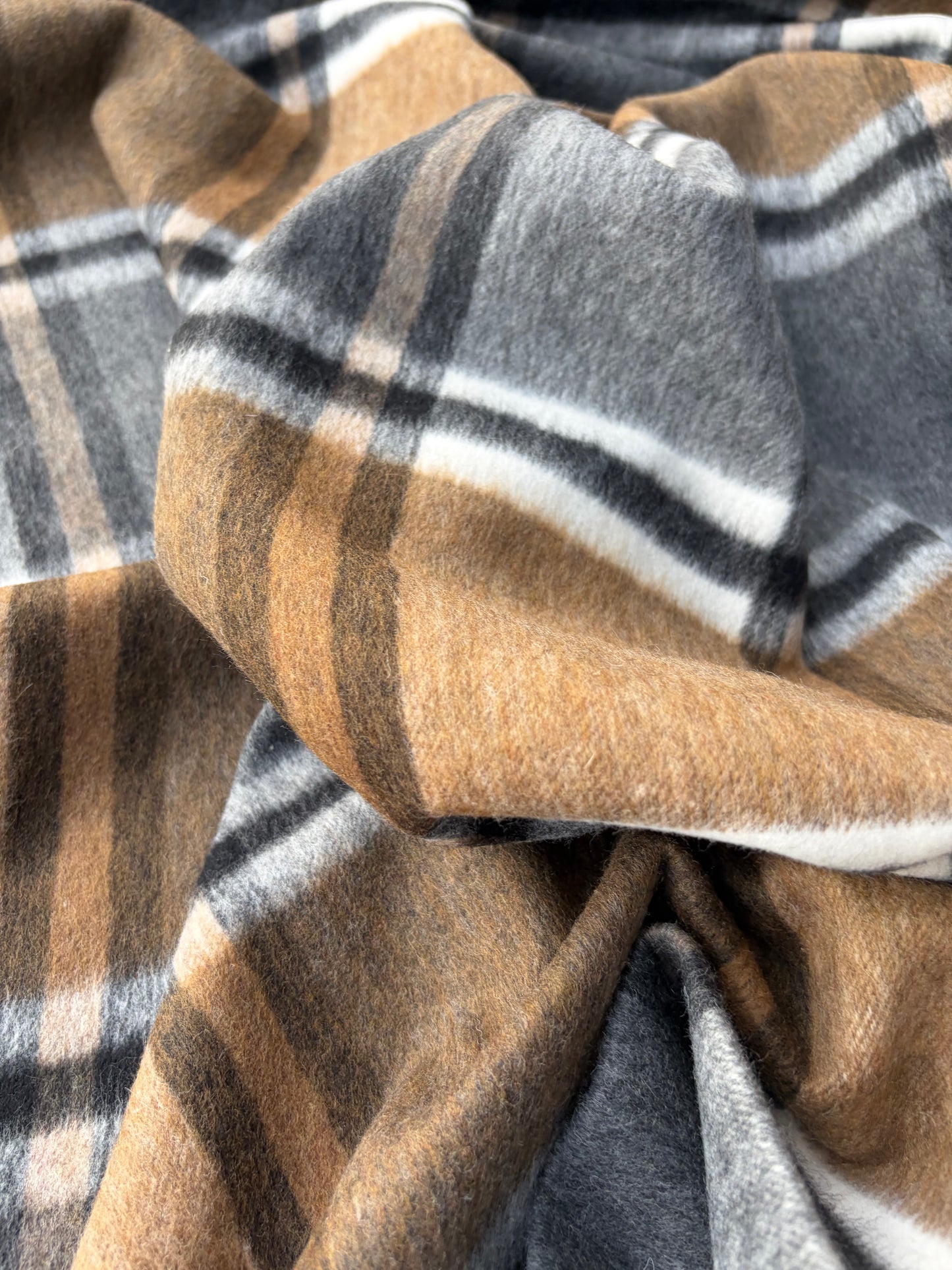 DARREN 013 grey/camel checkered wool flannel