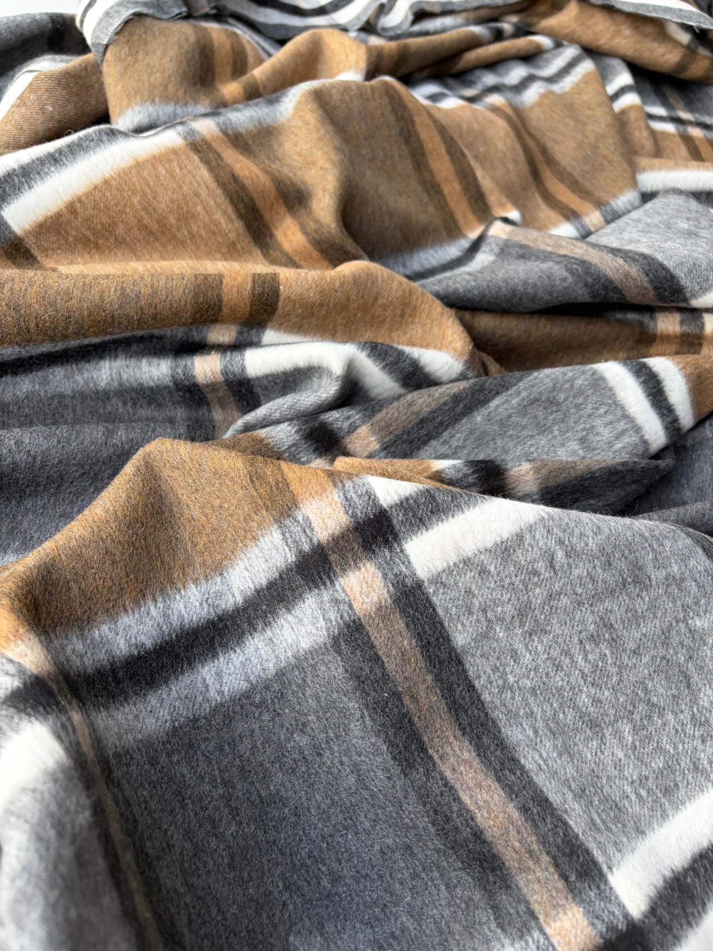 DARREN 013 grey/camel checkered wool flannel