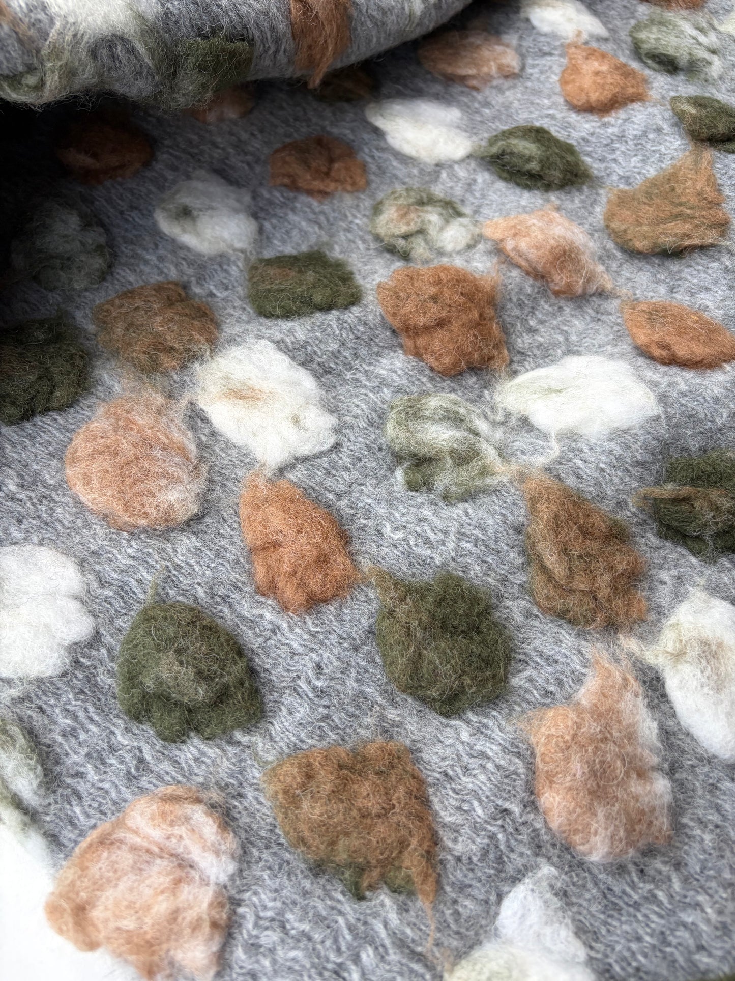 DARREN 015 heavy boiled wool with applicated flower design