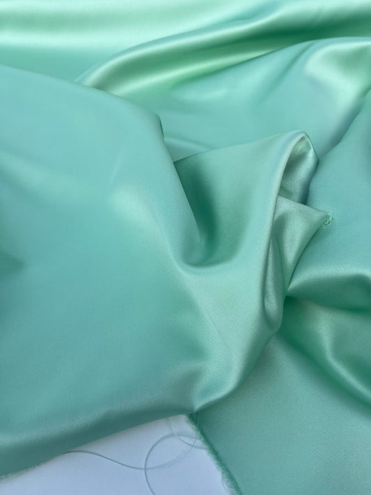 AMOS 015 heavy satin mint green