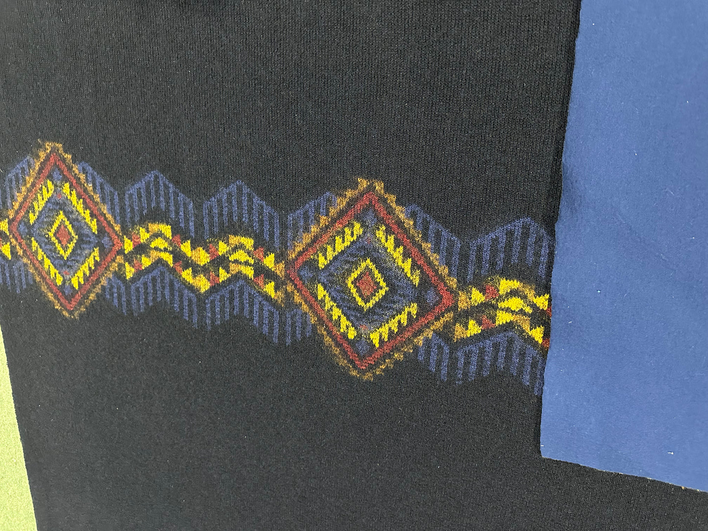 Flip side 365 navy double face blue with tribal design