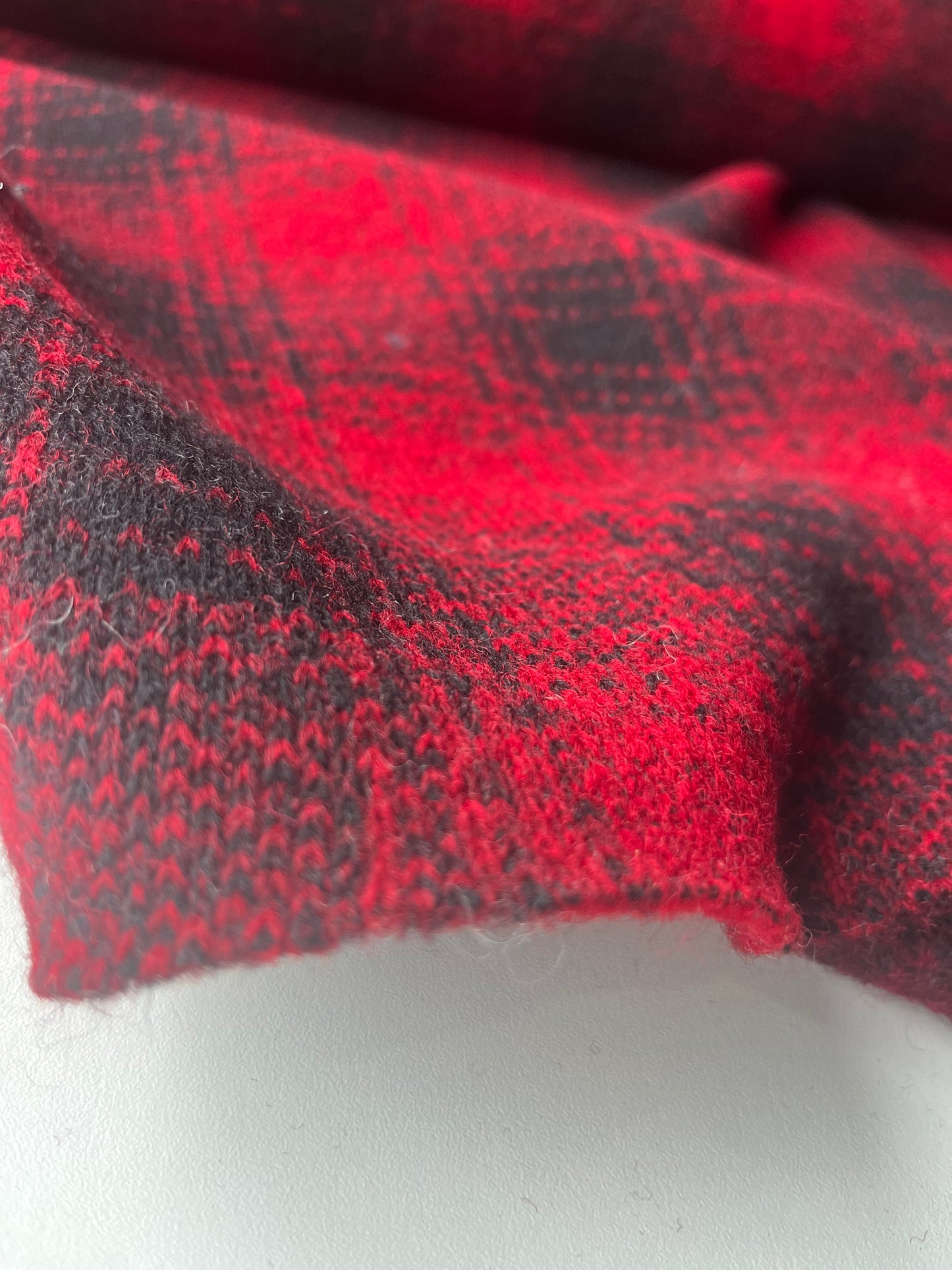 ATILLA 013  heavy wool jersey red/black check
