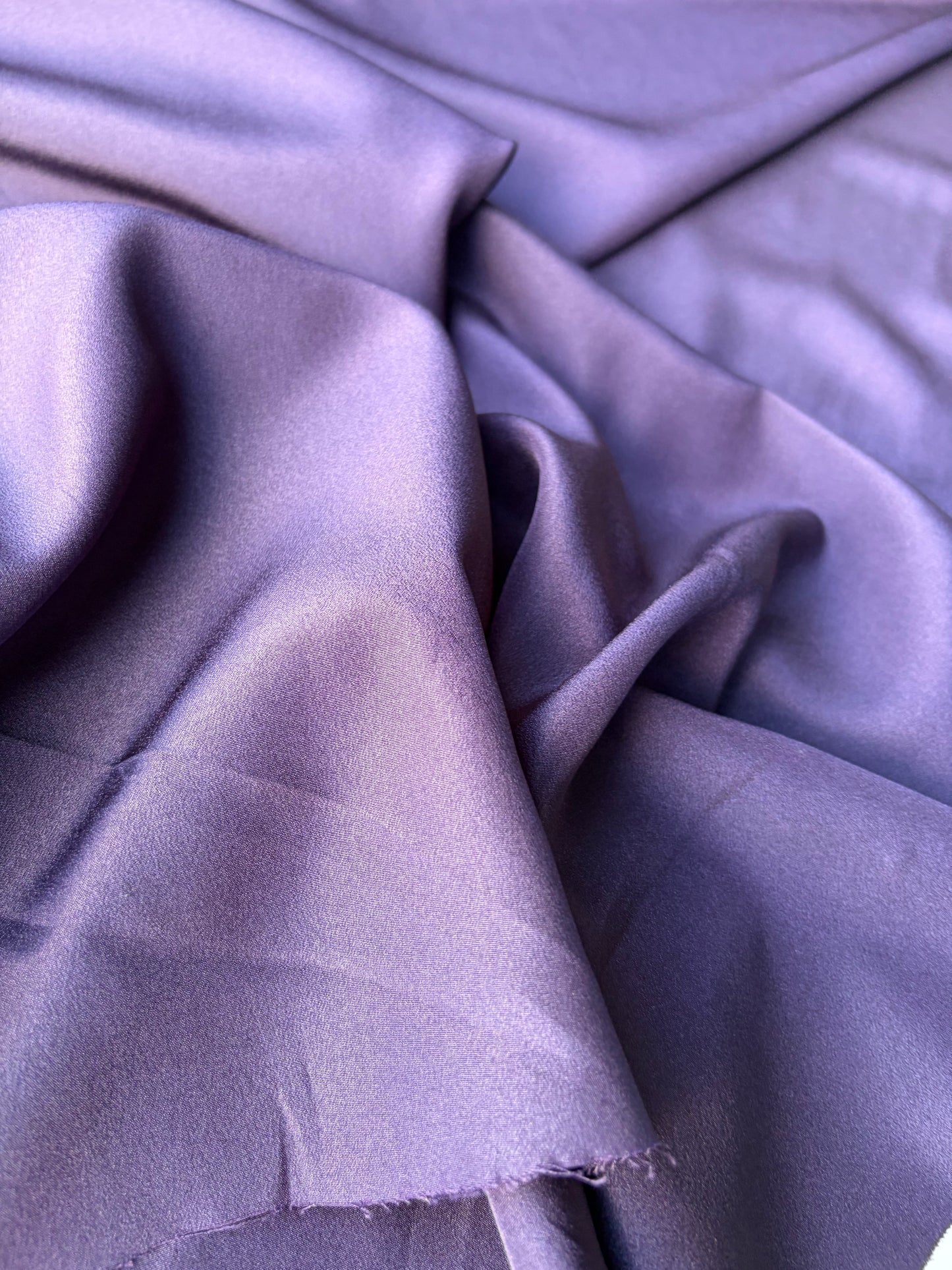 DARREN 021 aubergine dull satin
