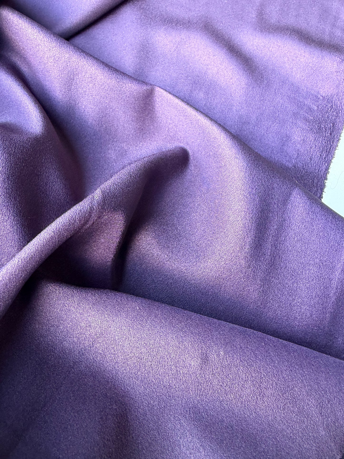 DARREN 021 aubergine dull satin