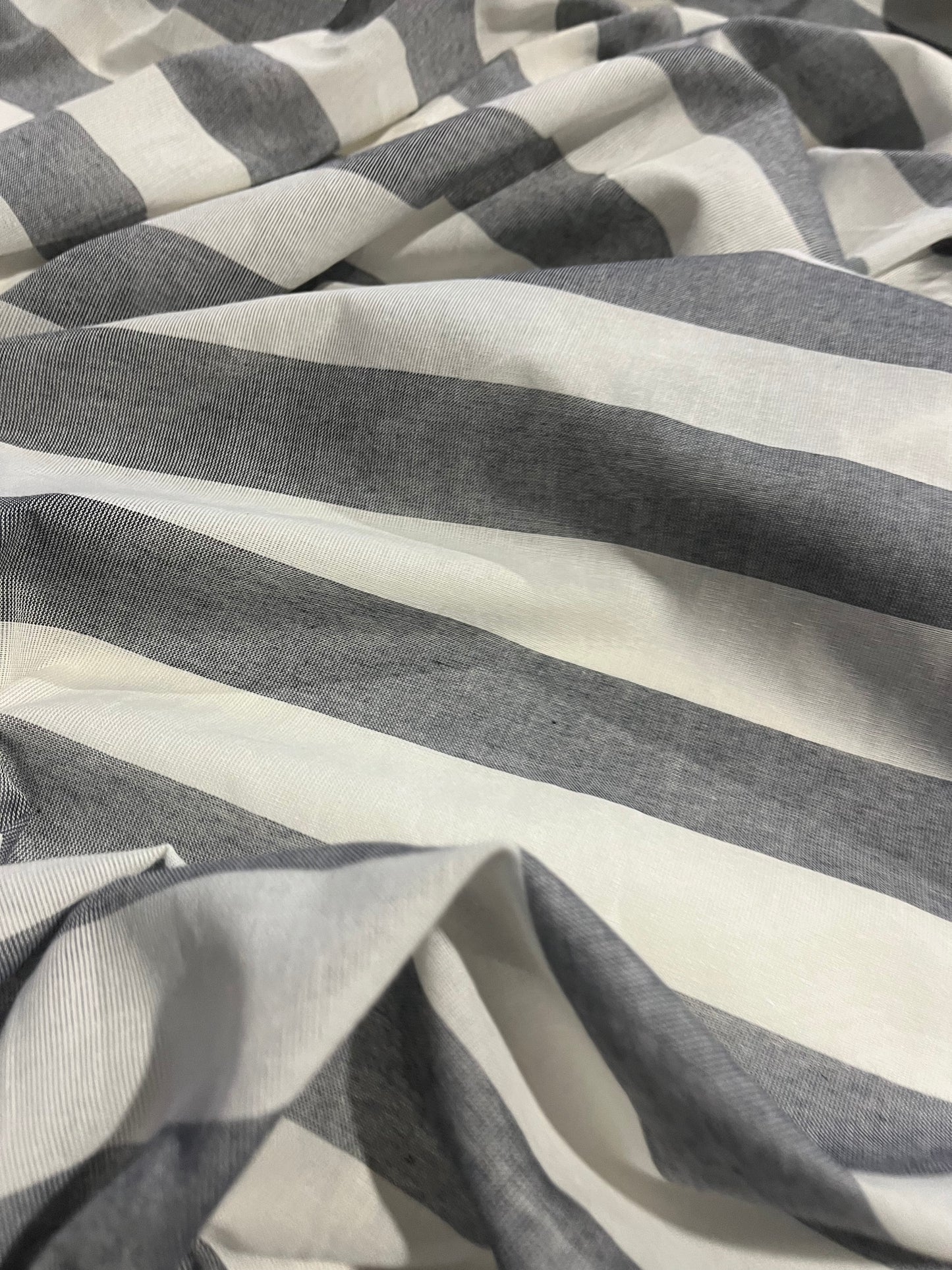 AMOS 025 woven cotton gaze stripe navy