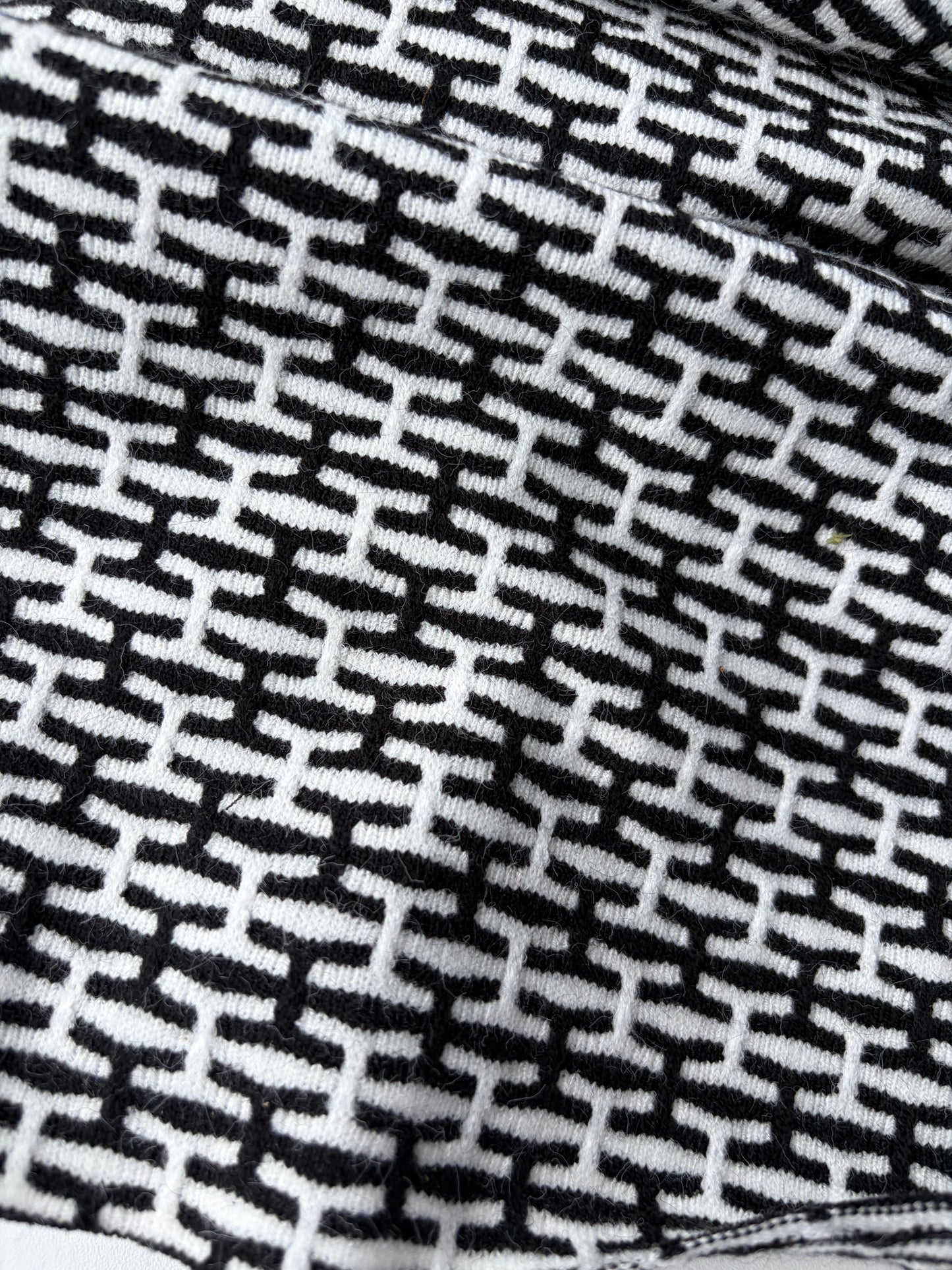 DARREN 025 wback/white logo jersey jacquard