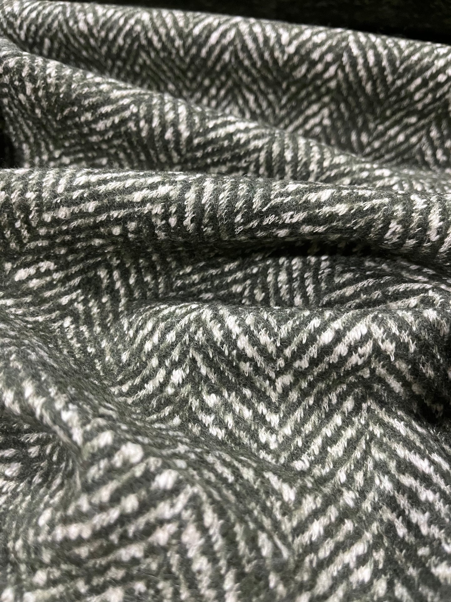 G03 JULIA 001 heavy wool herringbone