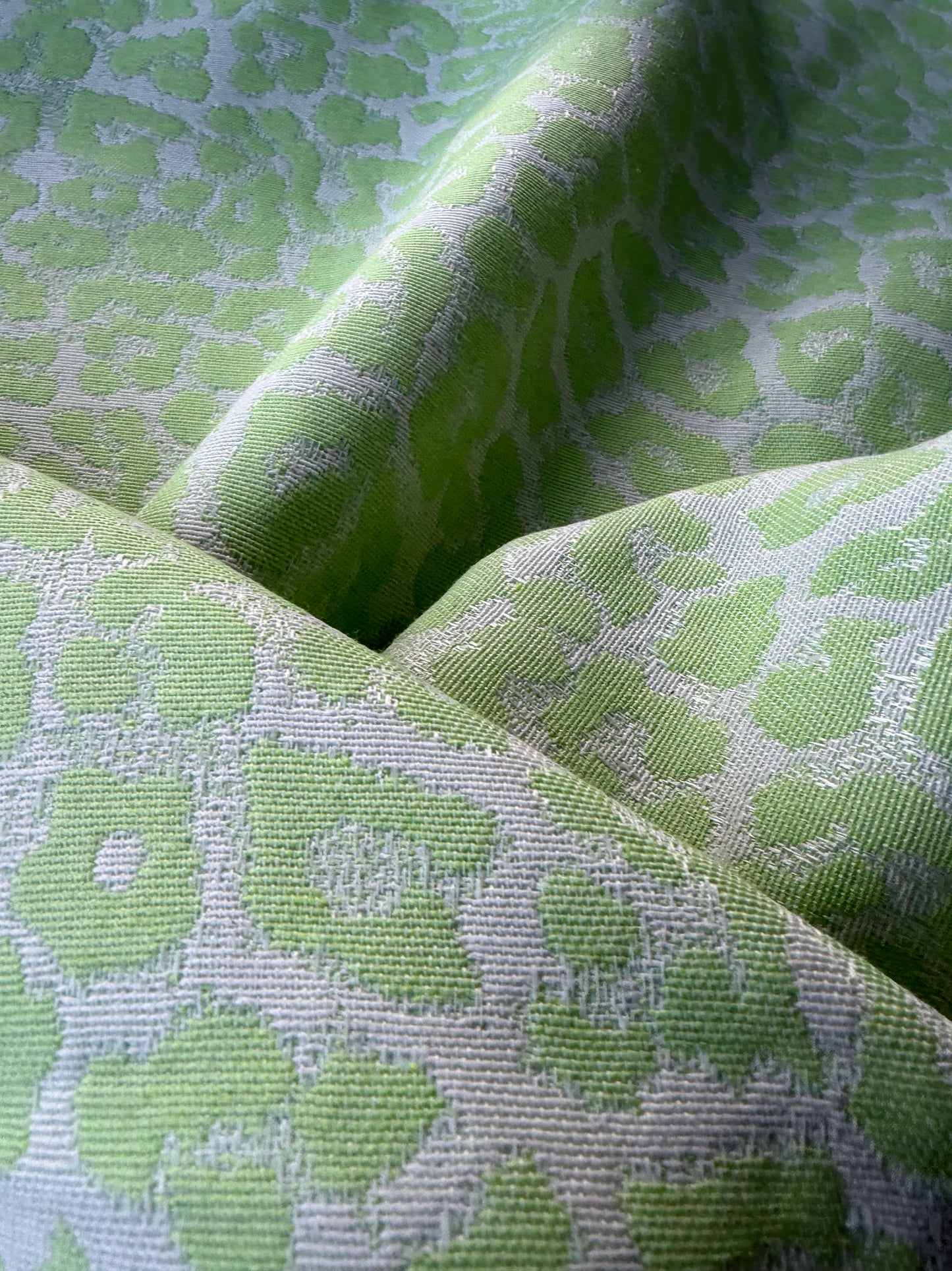 TOTO 001 cotton jacquard animalier lime
