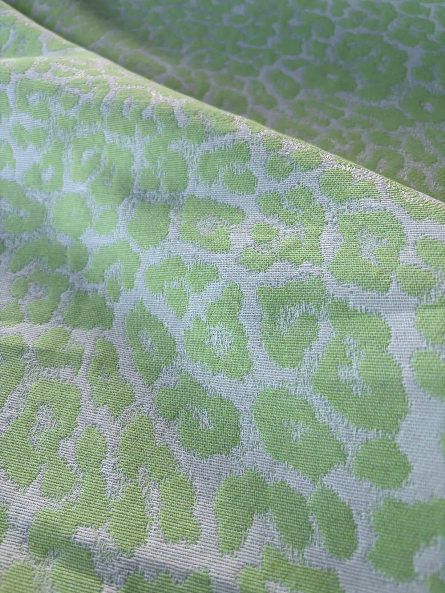 TOTO 001 cotton jacquard animalier lime