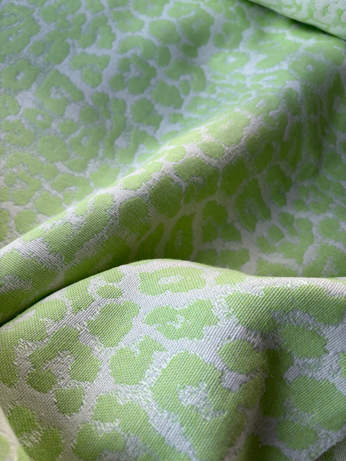 TOTO 001 cotton jacquard animalier lime