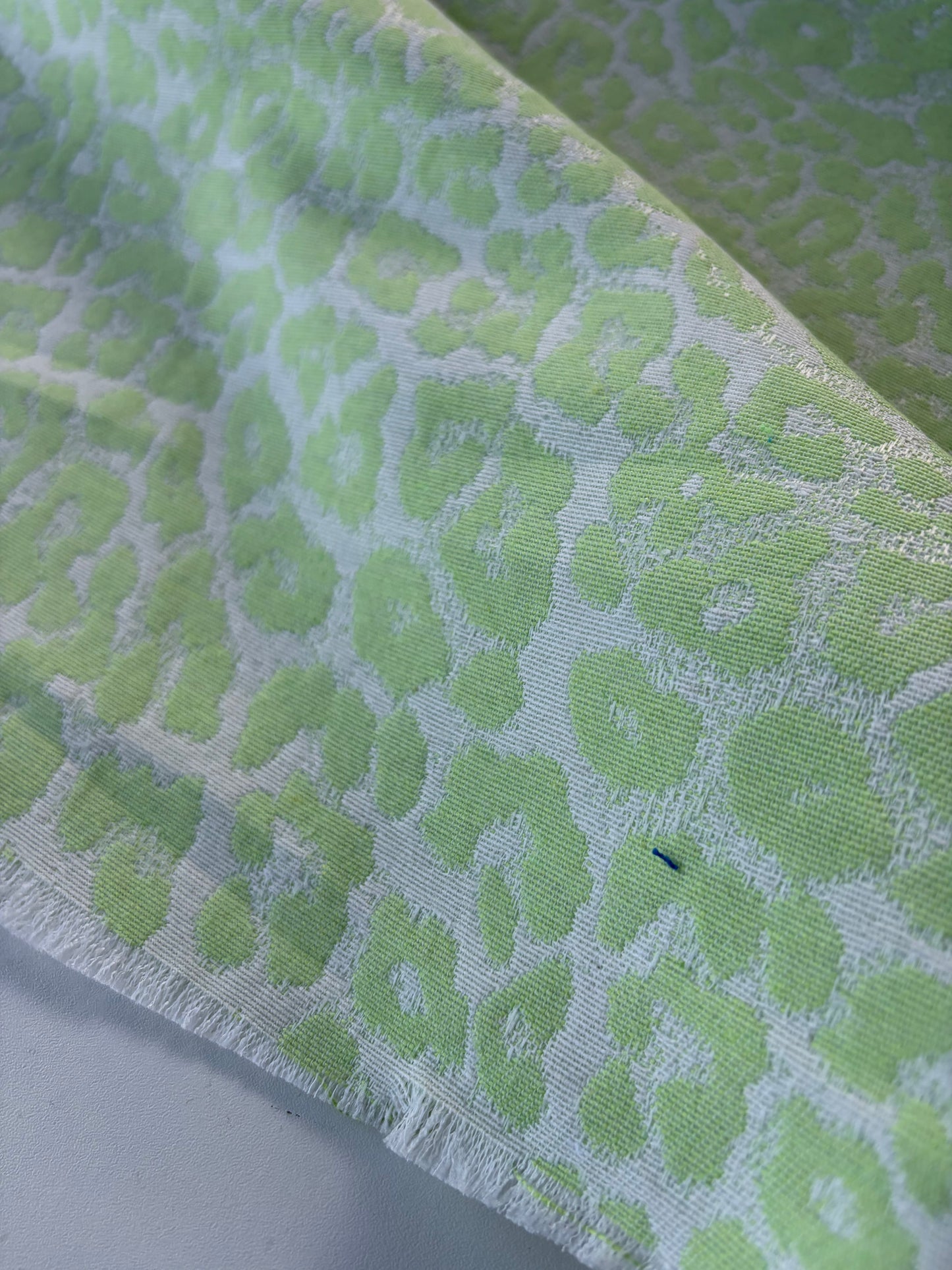 TOTO 001 cotton jacquard animalier lime
