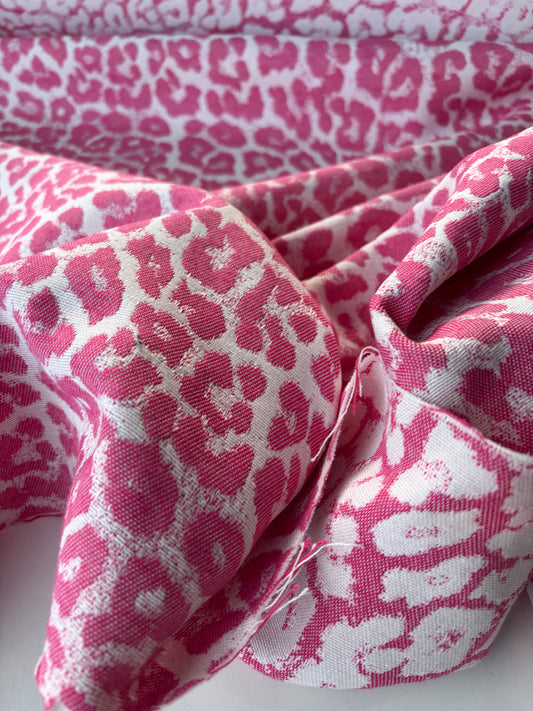 TOTO 002 cotton jacquard animalier fuchsia