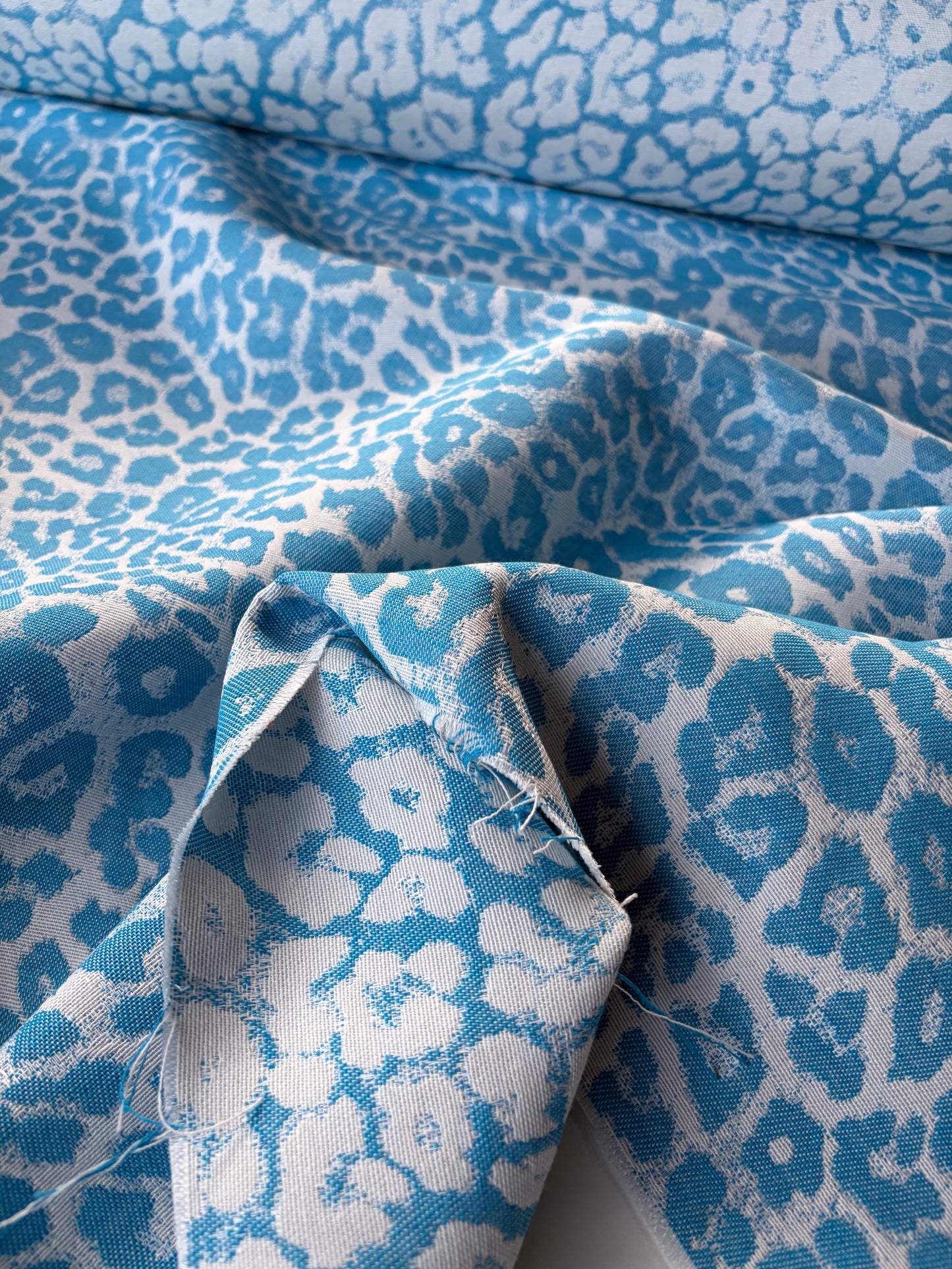 TOTO 003 cotton jacquard animalier aqua