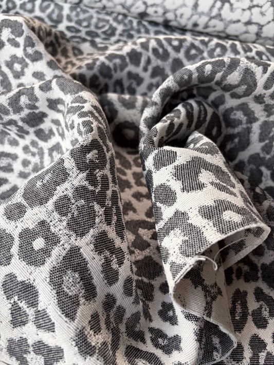TOTO 006 cotton jacquard animalier black