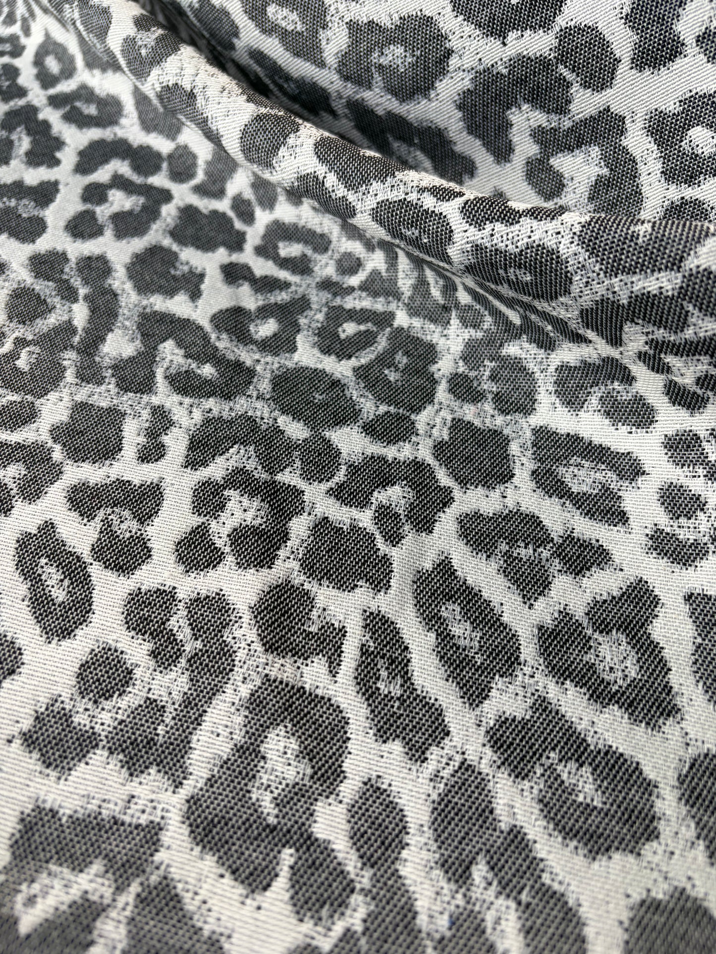 TOTO 006 cotton jacquard animalier black
