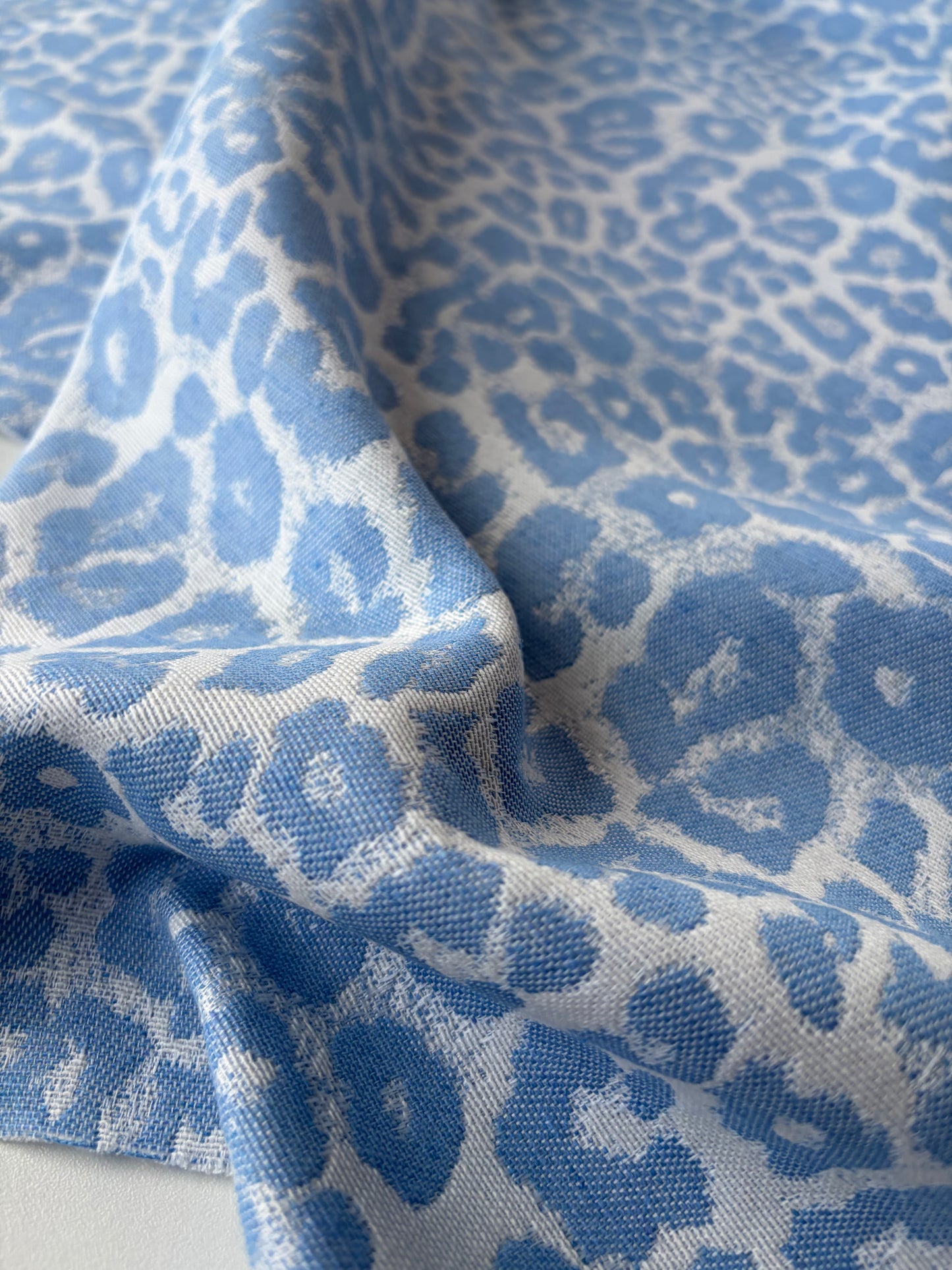 TOTO 007 cotton jacquard animalier light blue