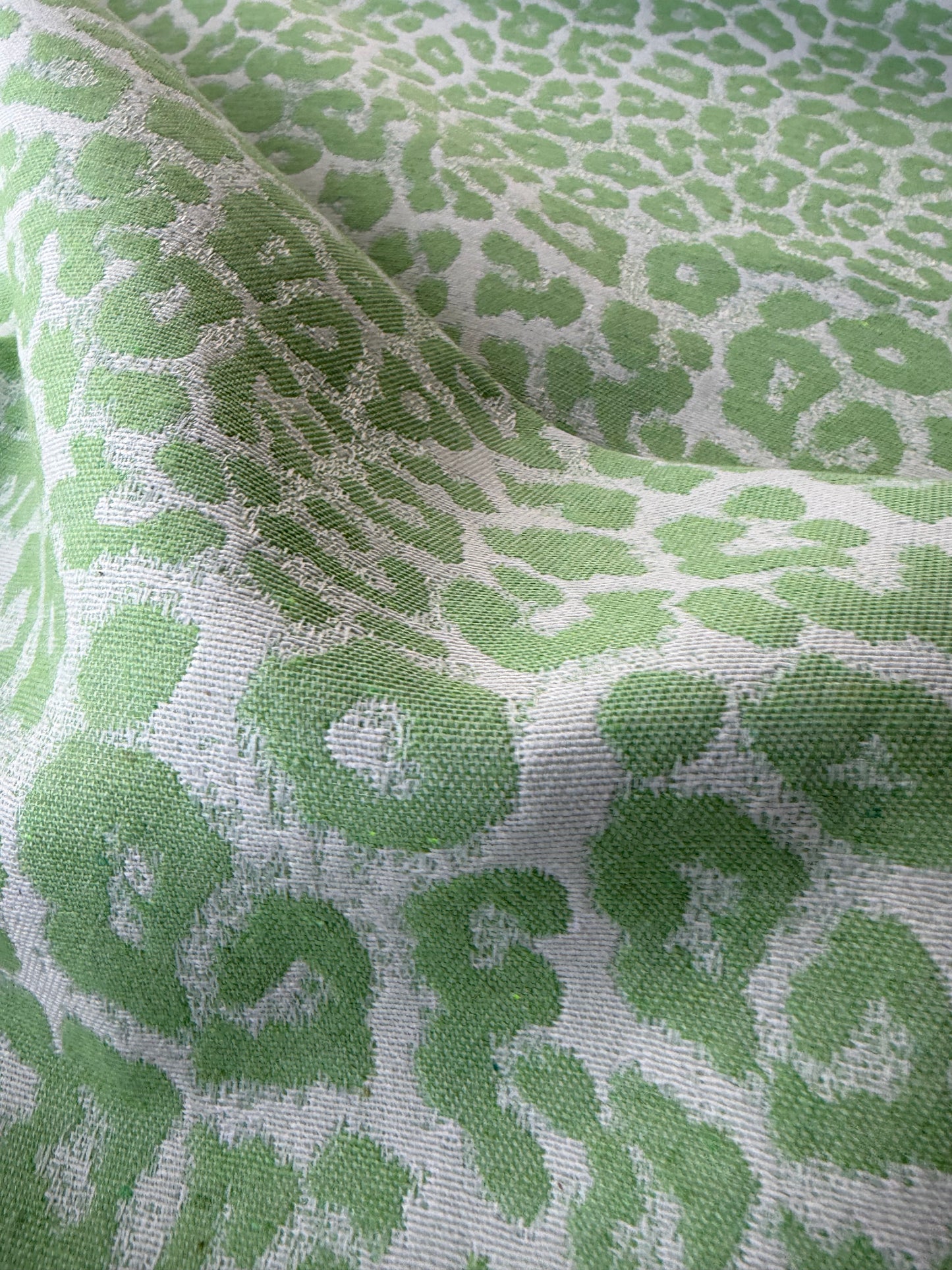 TOTO 008 cotton jacquard animalier green