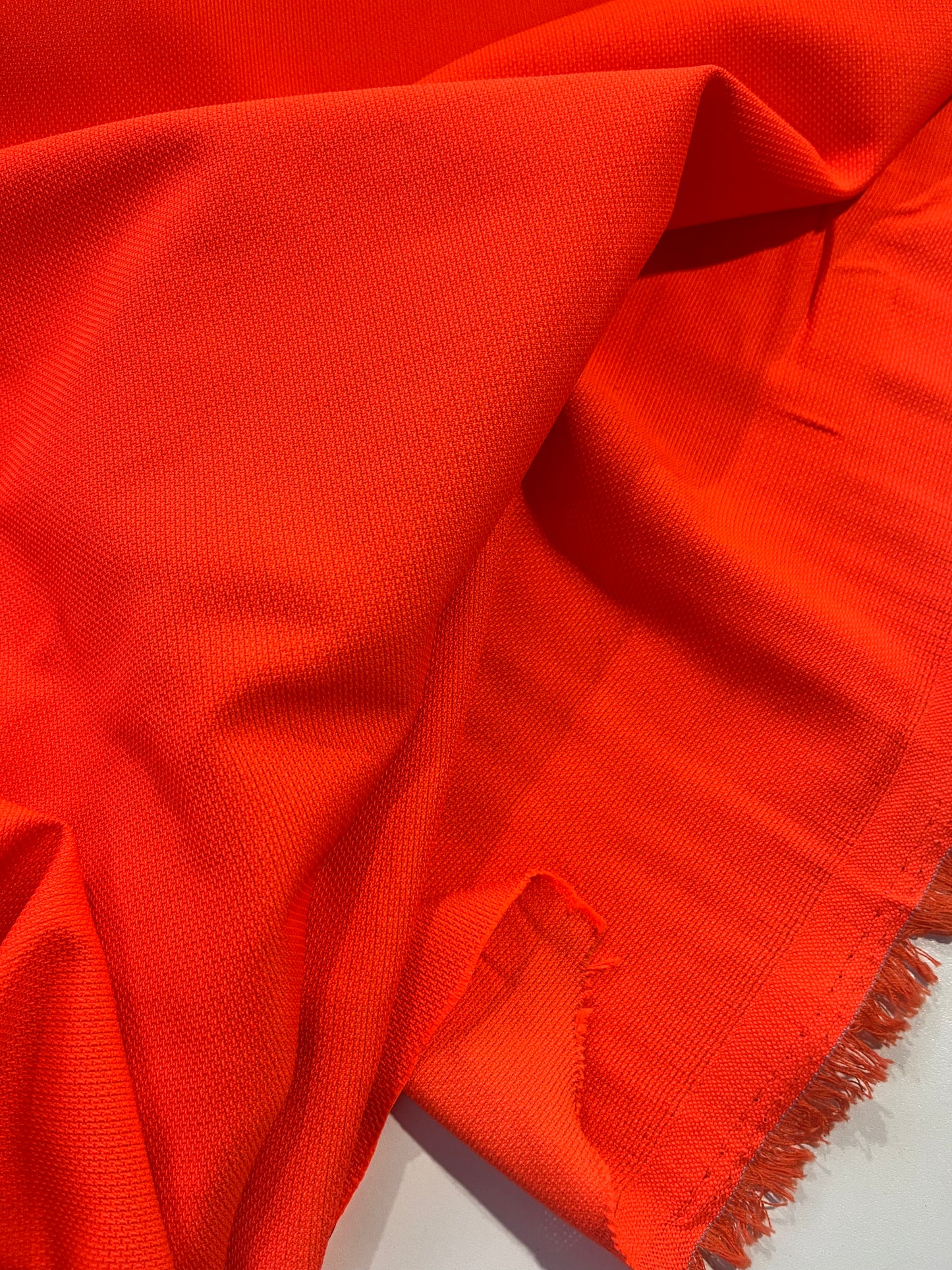 AMOS 036 structured cotton bright orange