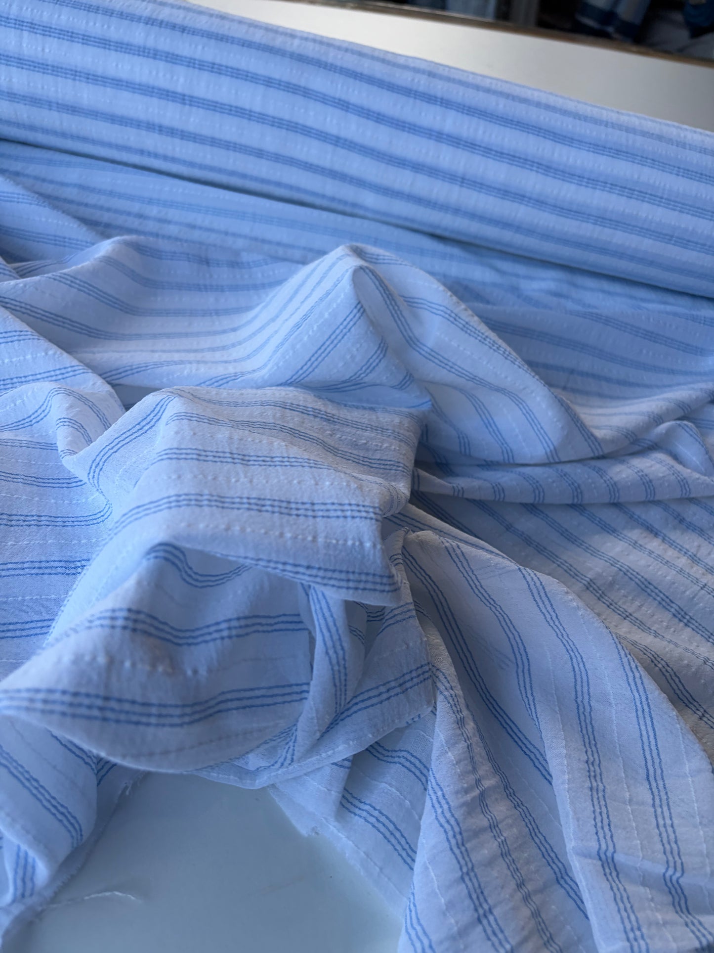 TOTO 009 viscose/silk stripes white/cobalt