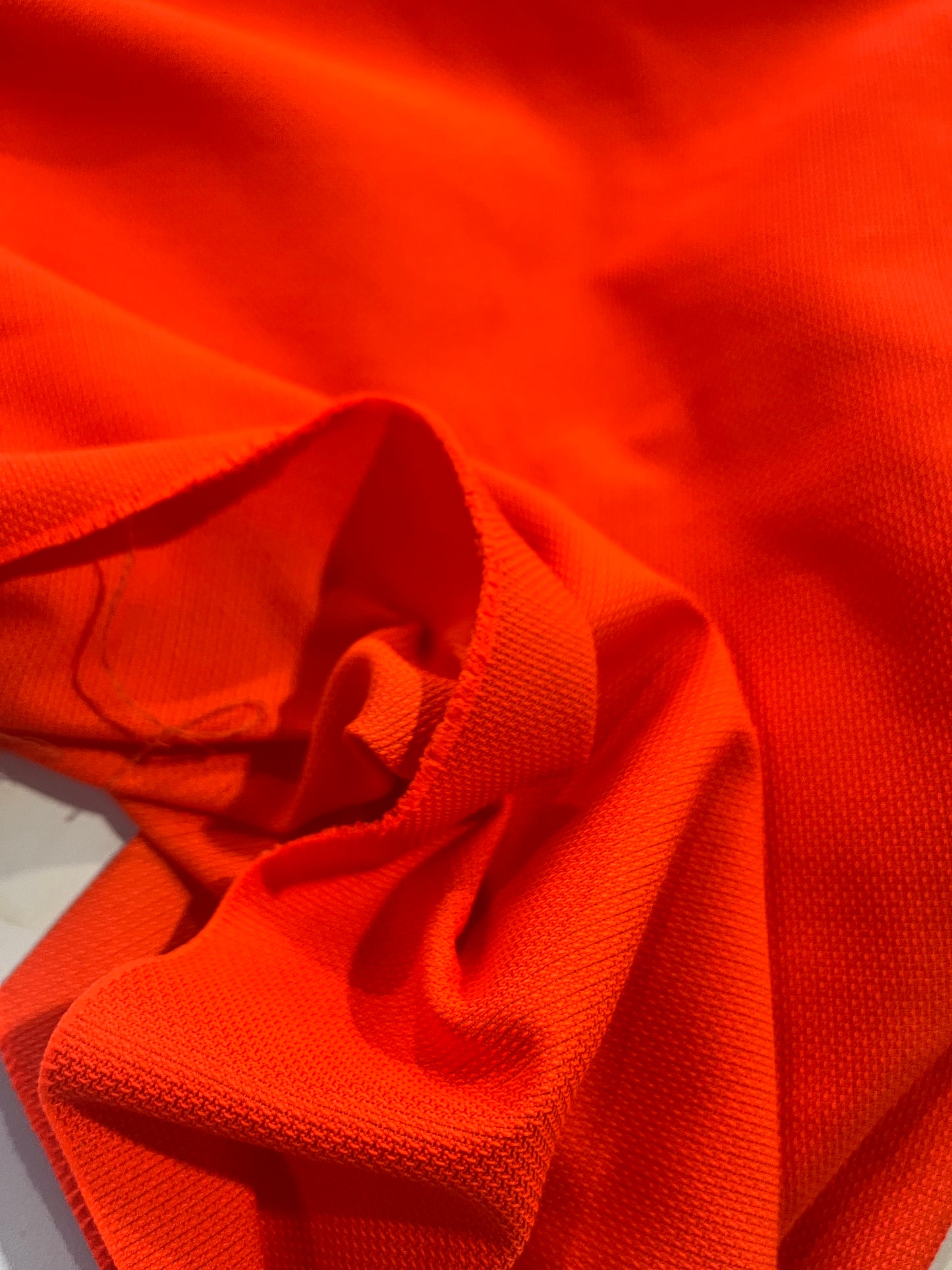 AMOS 036 structured cotton bright orange
