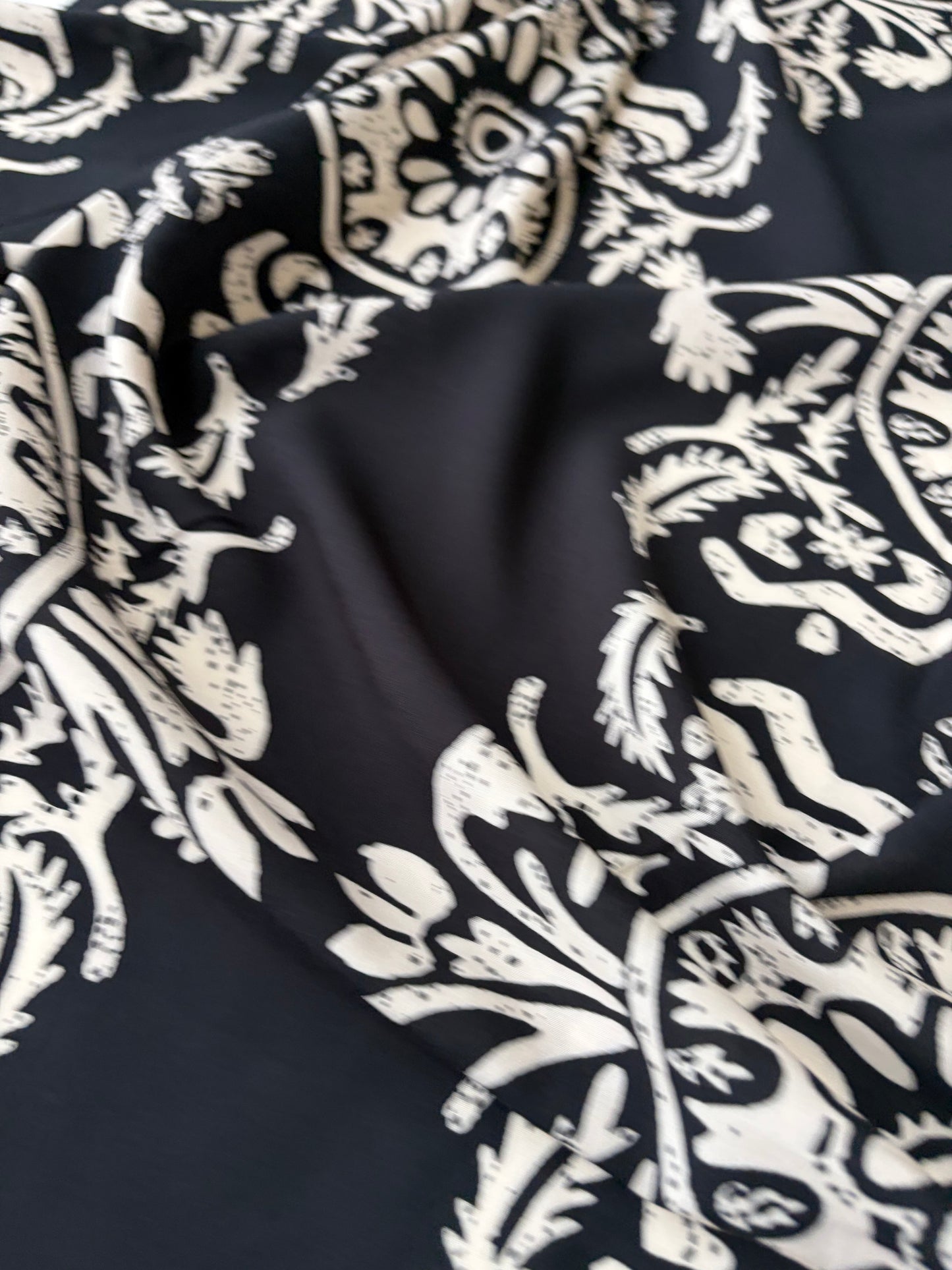 PAZZO 009 viscose black/white print