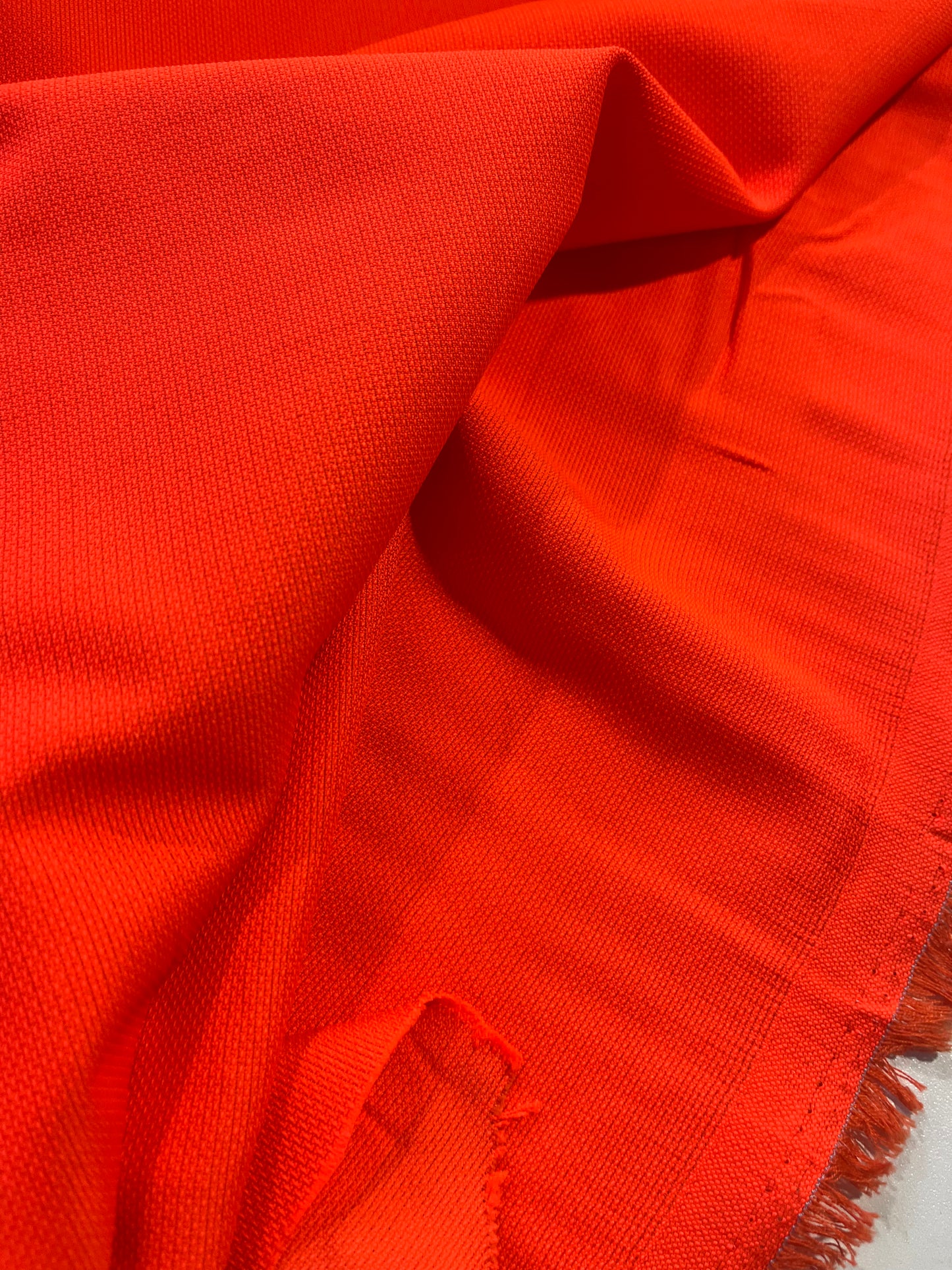 AMOS 036 structured cotton bright orange