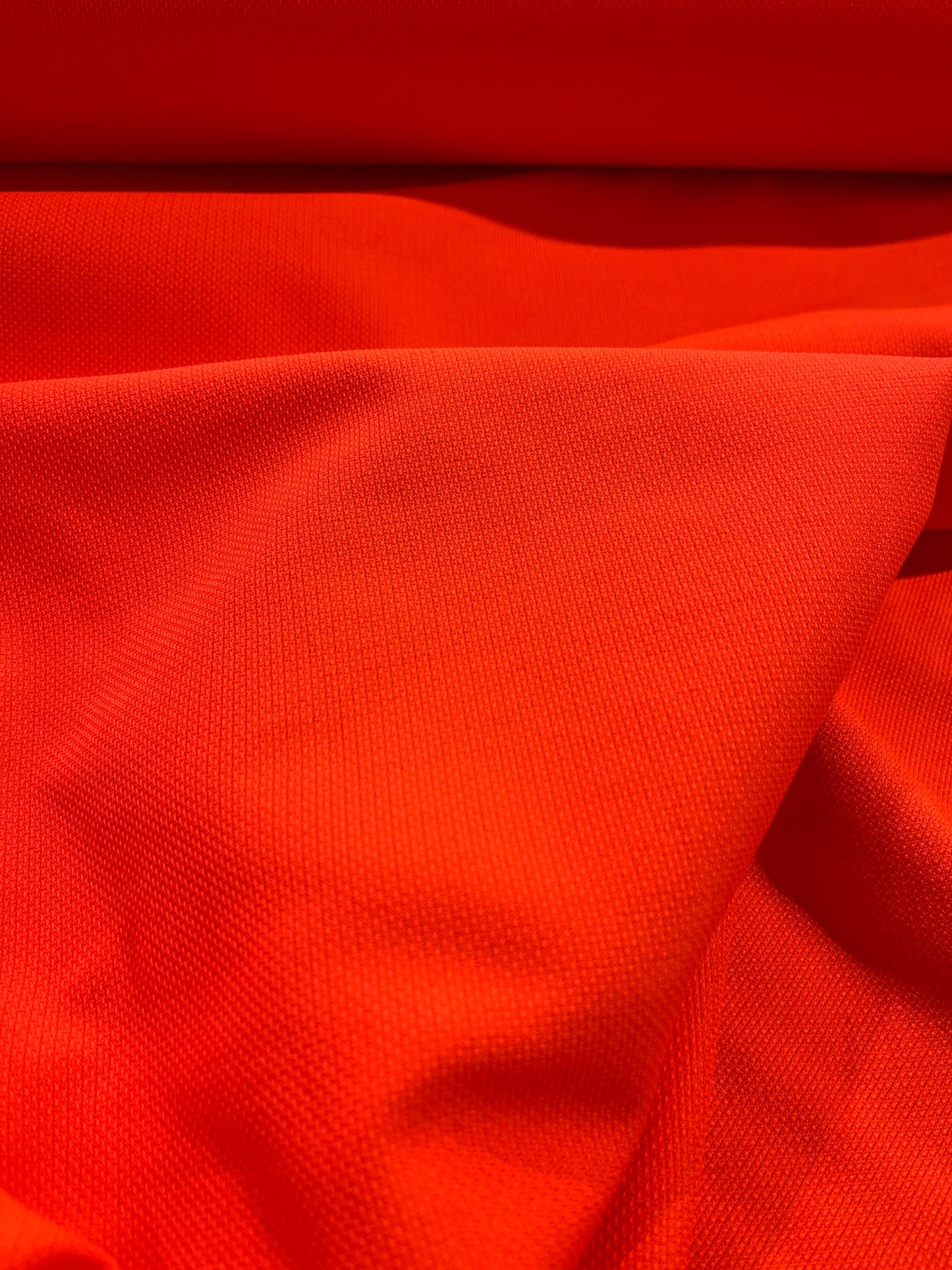 AMOS 036 structured cotton bright orange